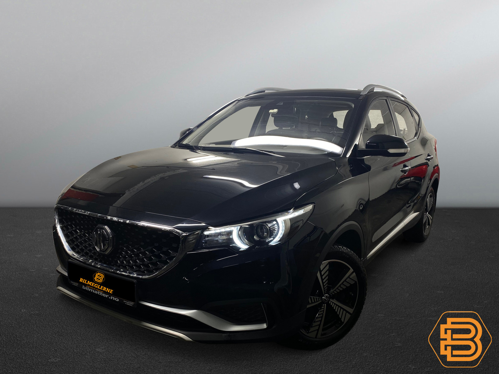 MG ZS EV image1