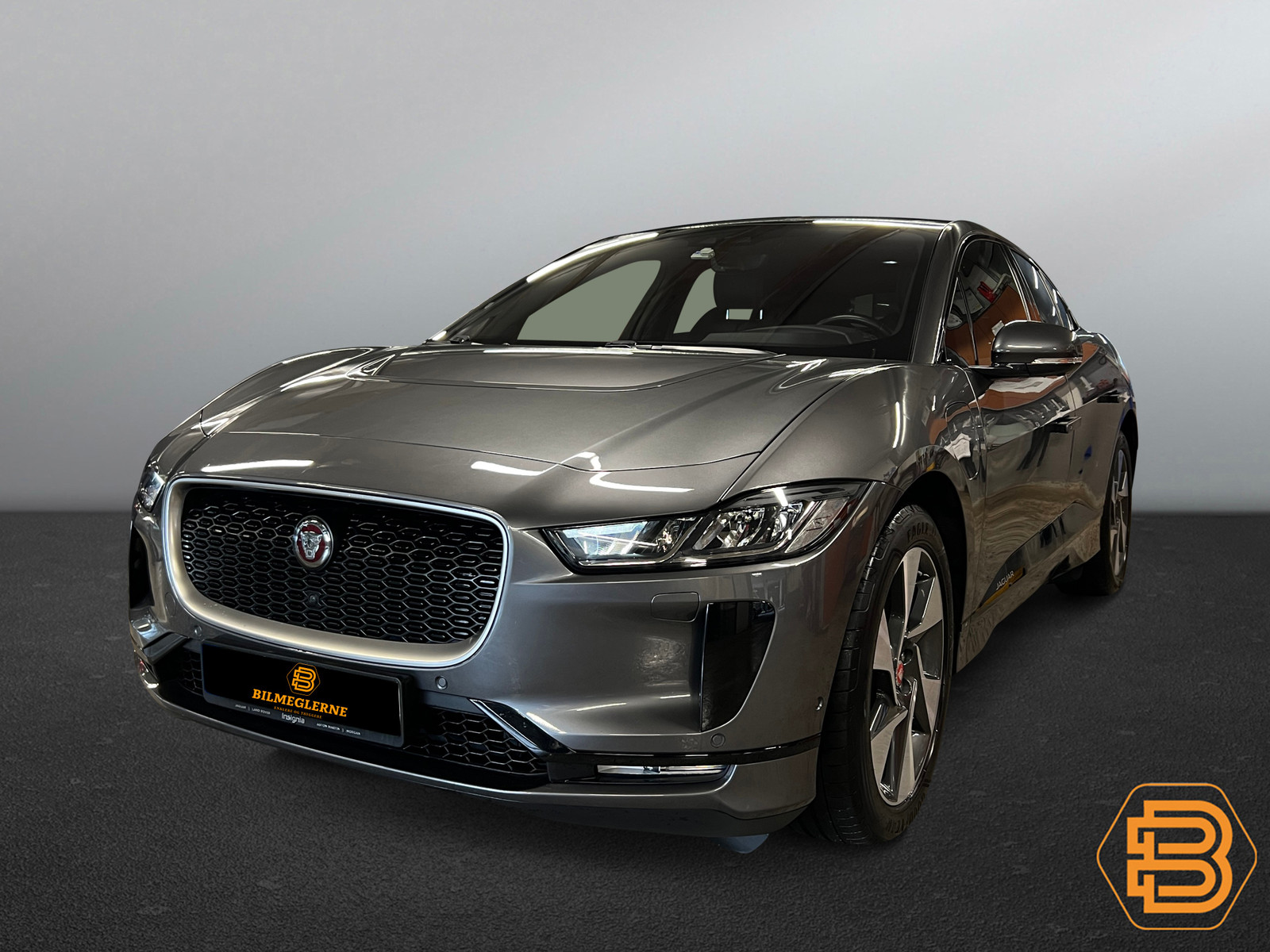 Jaguar I-PACE image1