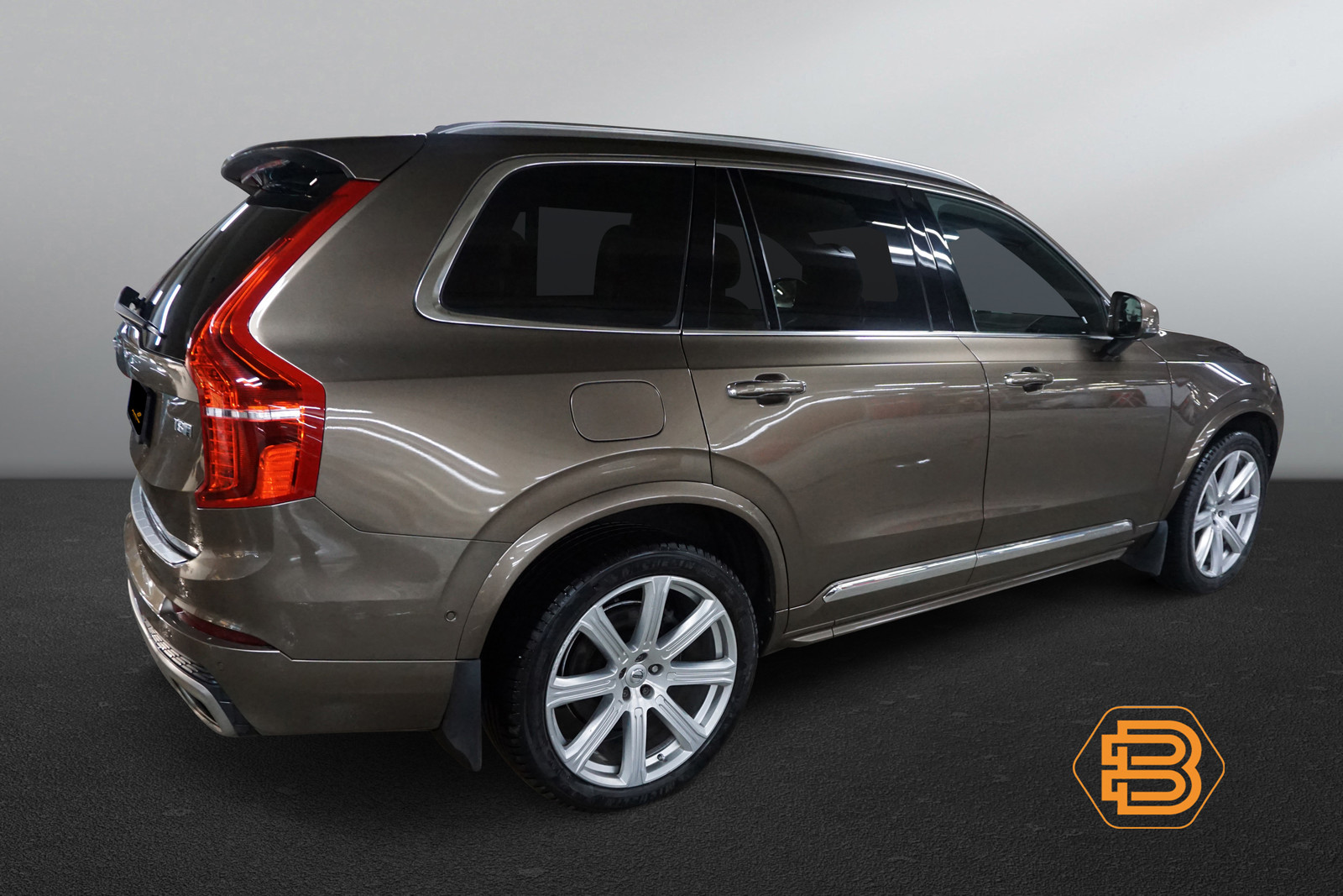Volvo XC90  image2