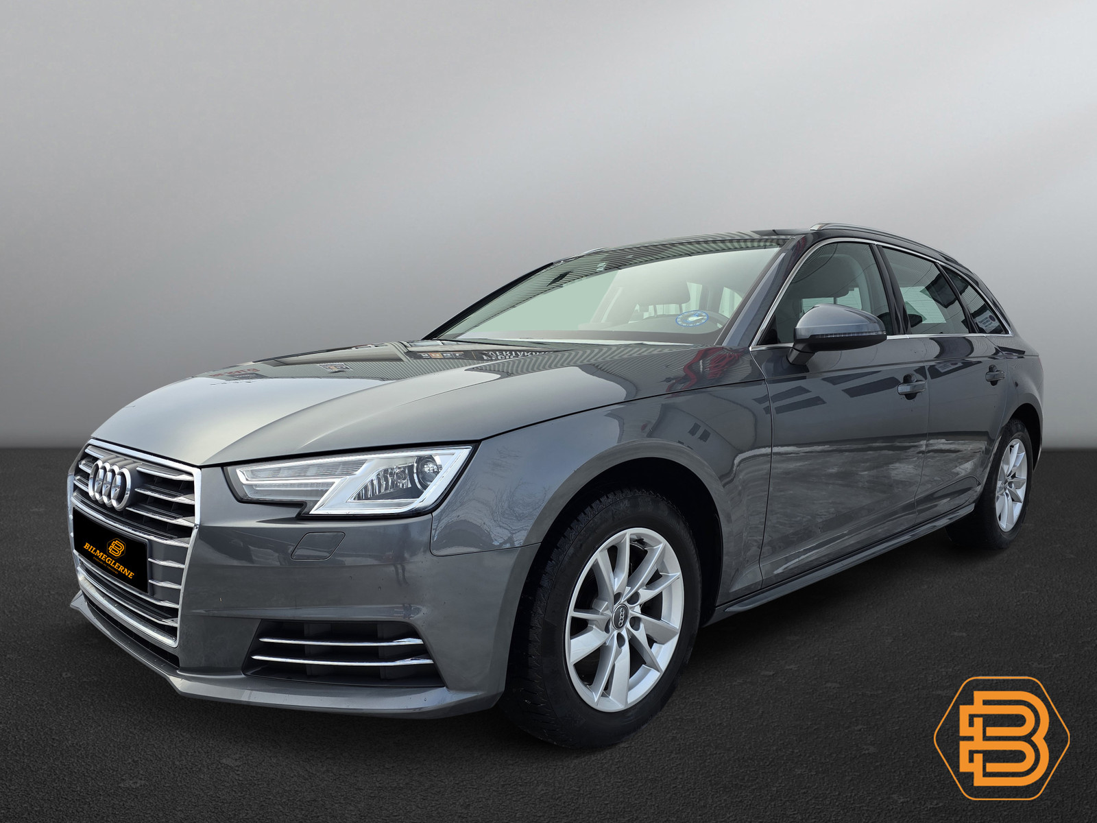 Audi A4  image3