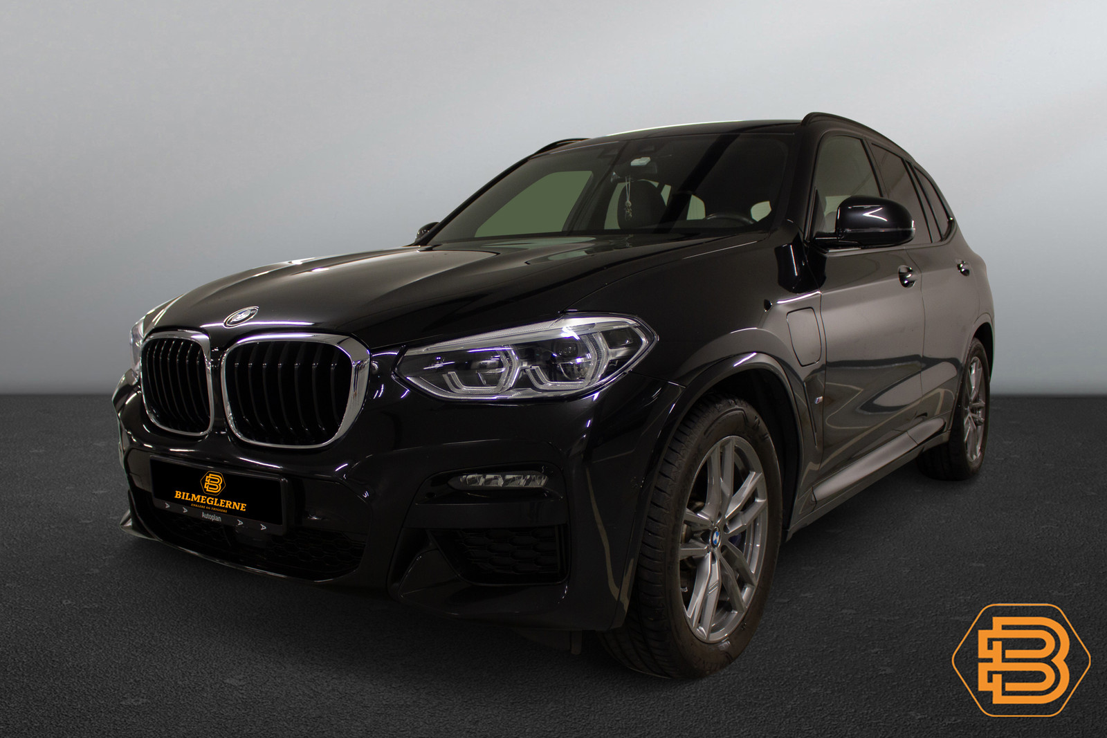 BMW X3  image3