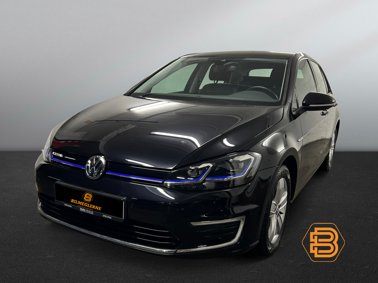 Volkswagen Golf  image3