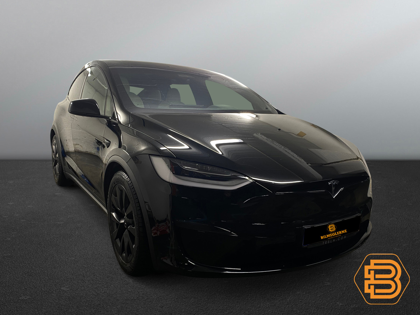 Tesla Model X  image3