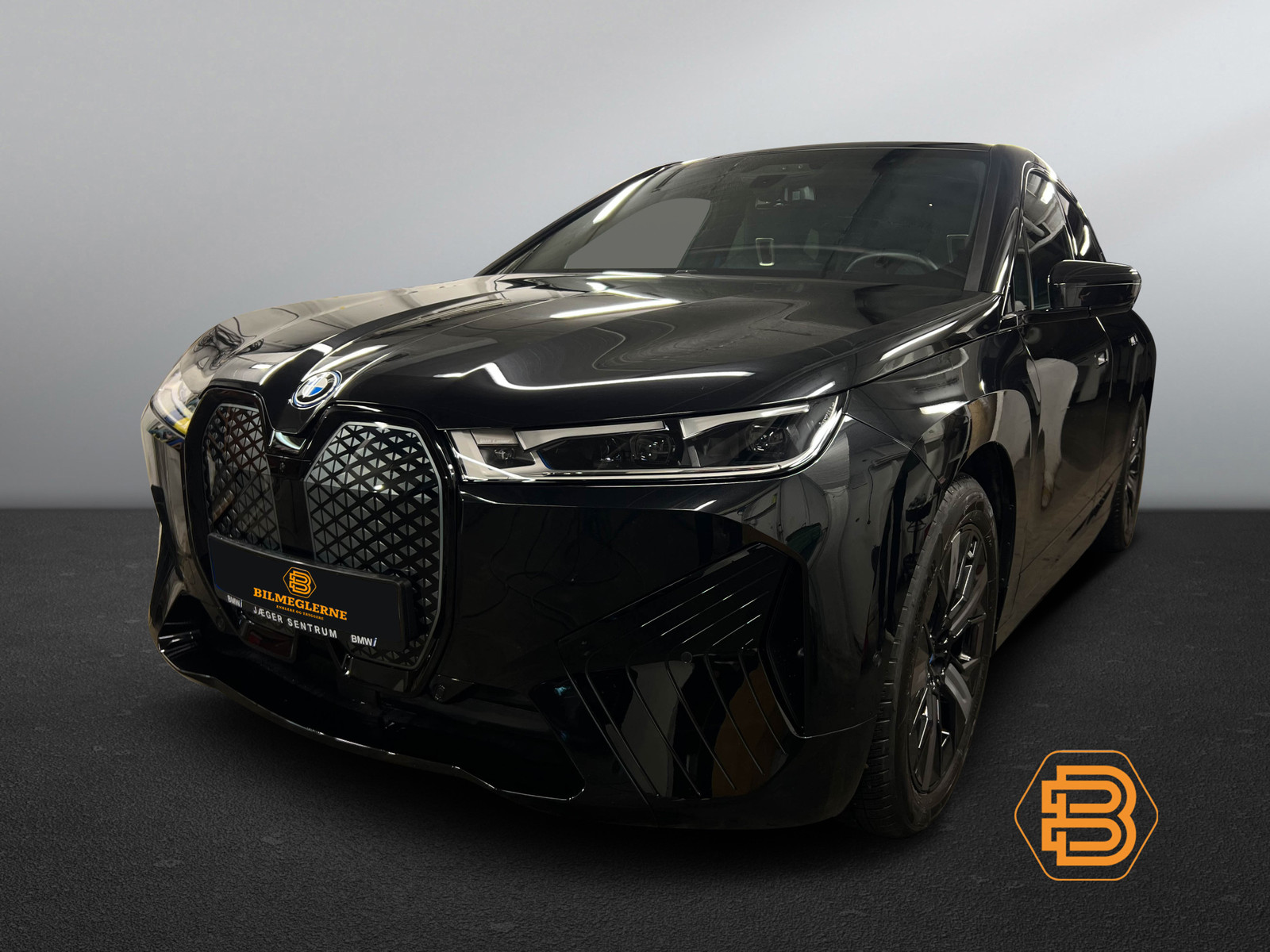 BMW iX xDrive 50  image3
