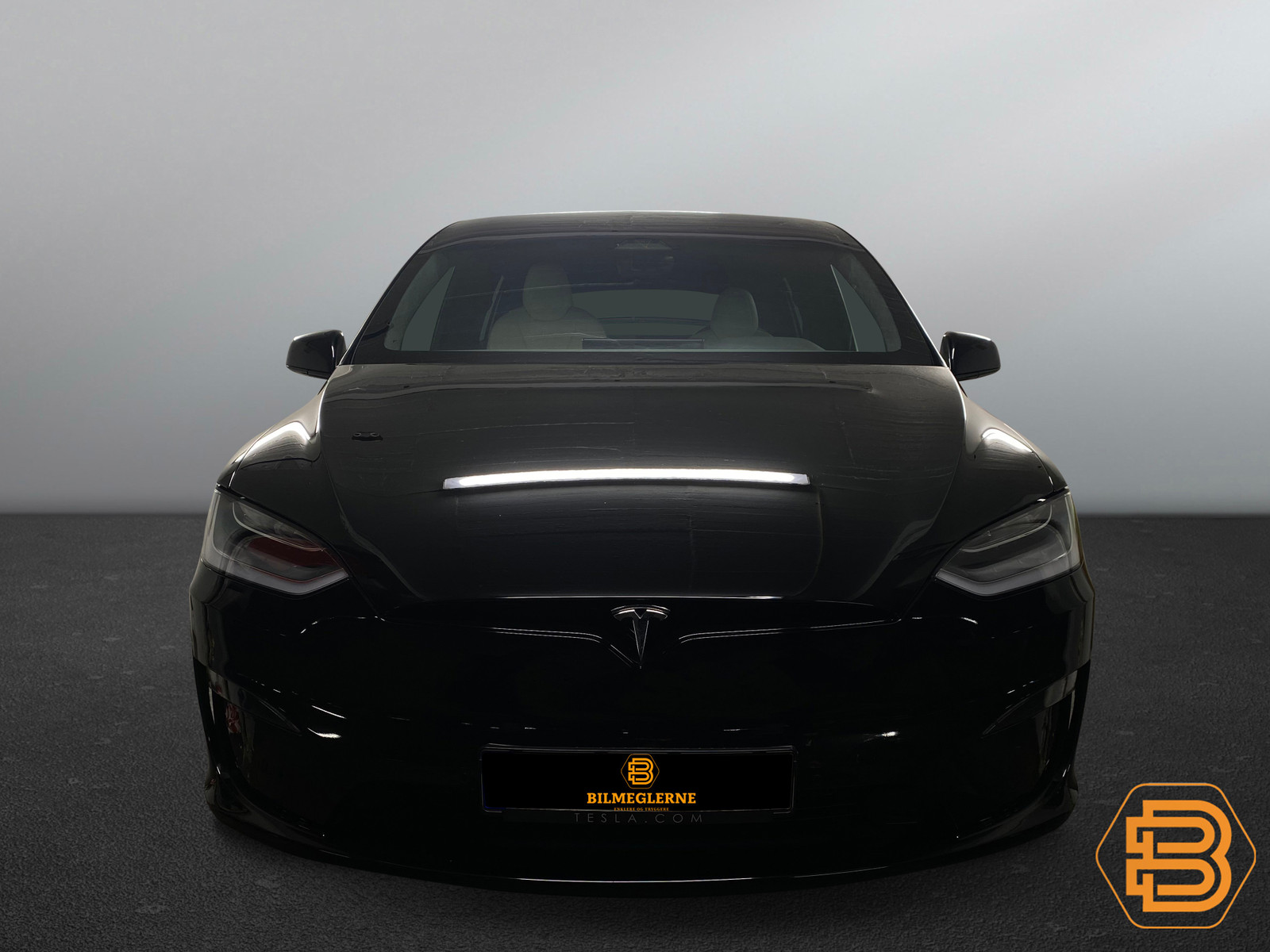 Tesla Model X  image4