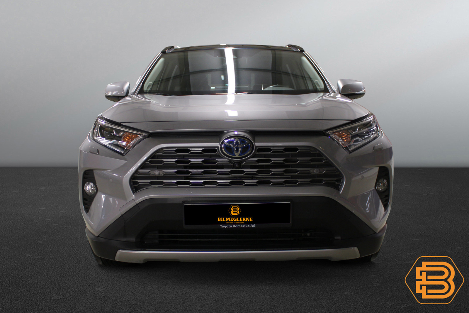 Toyota RAV4  image4