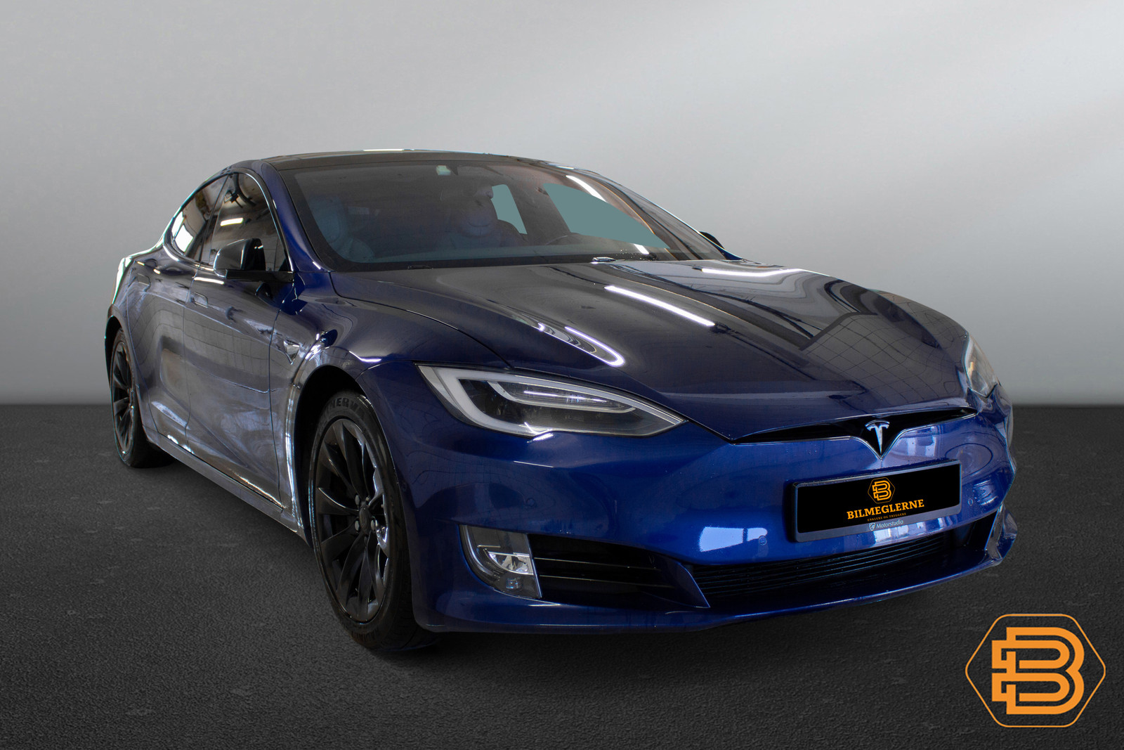 Tesla Model S  image4