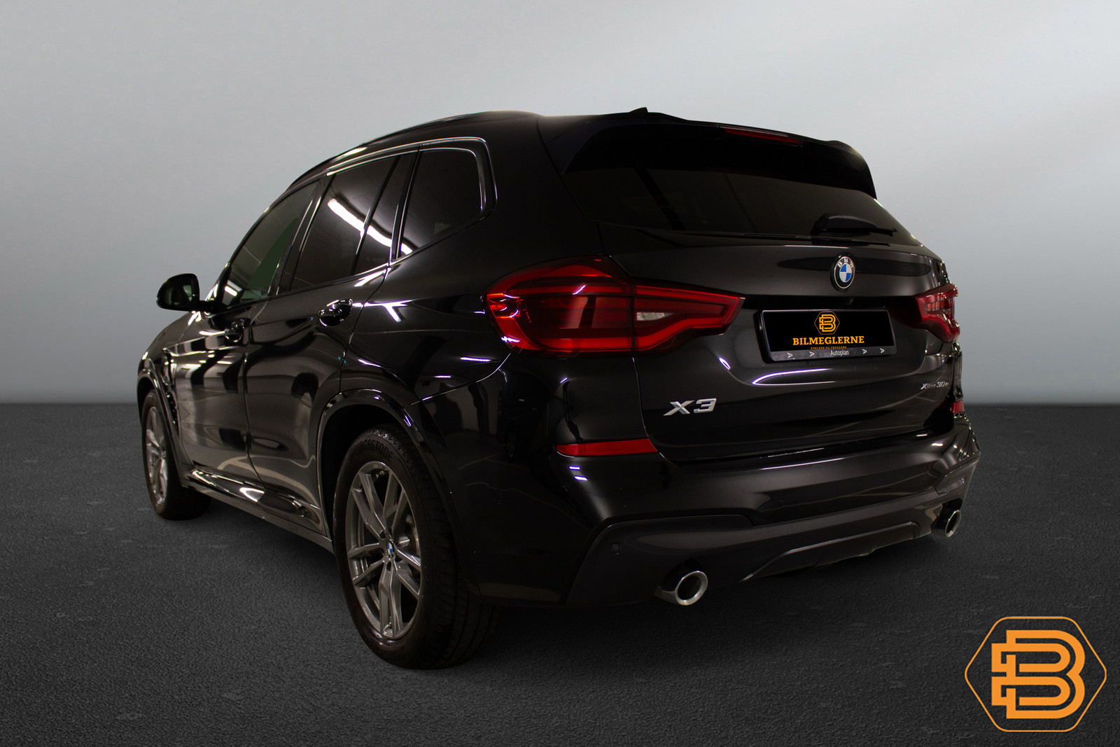 BMW X3   image6