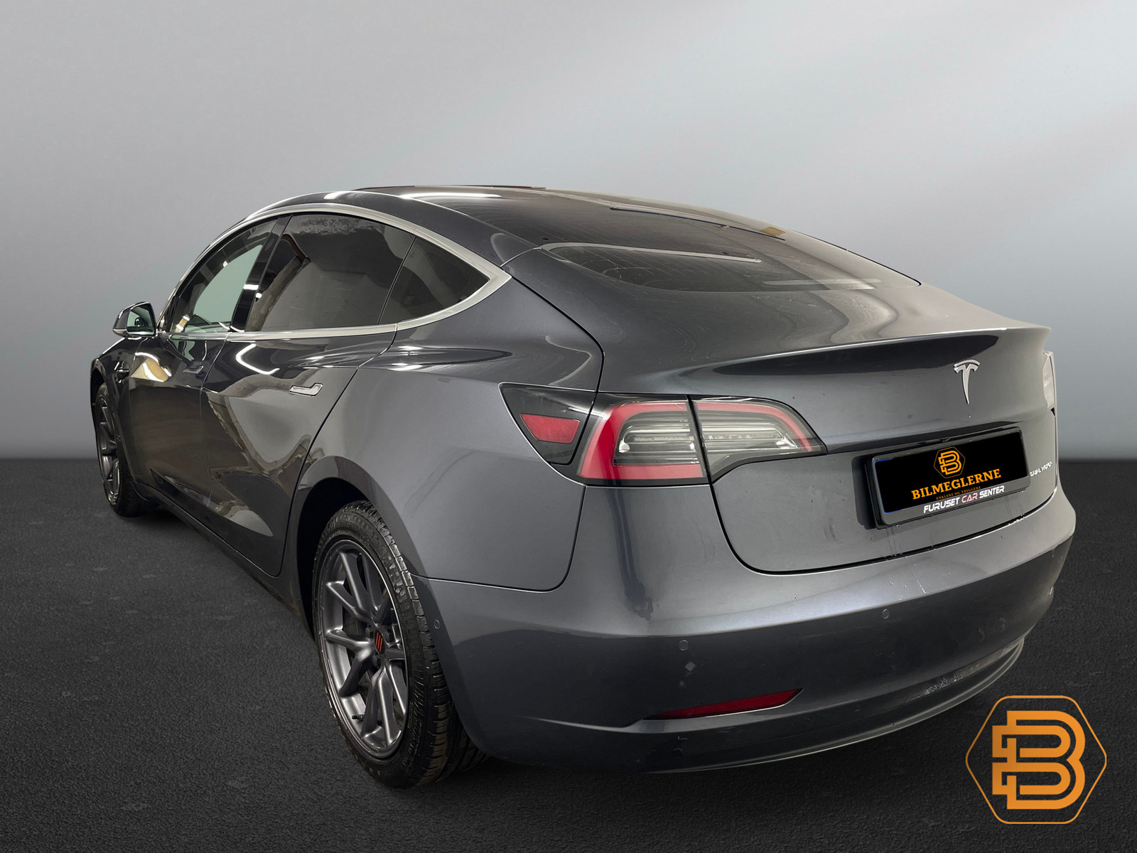 Tesla Model 3   image6