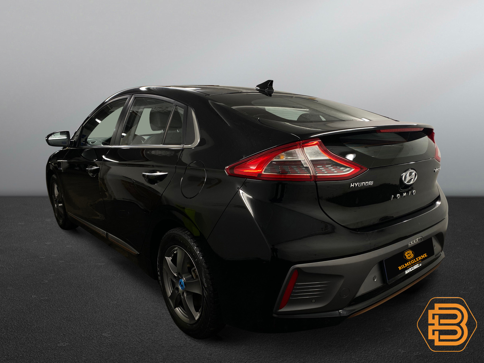 Hyundai IONIQ   image6