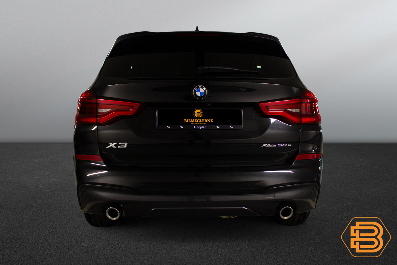 BMW X3   image7