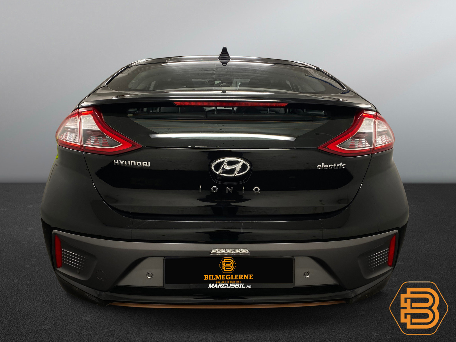 Hyundai IONIQ   image7