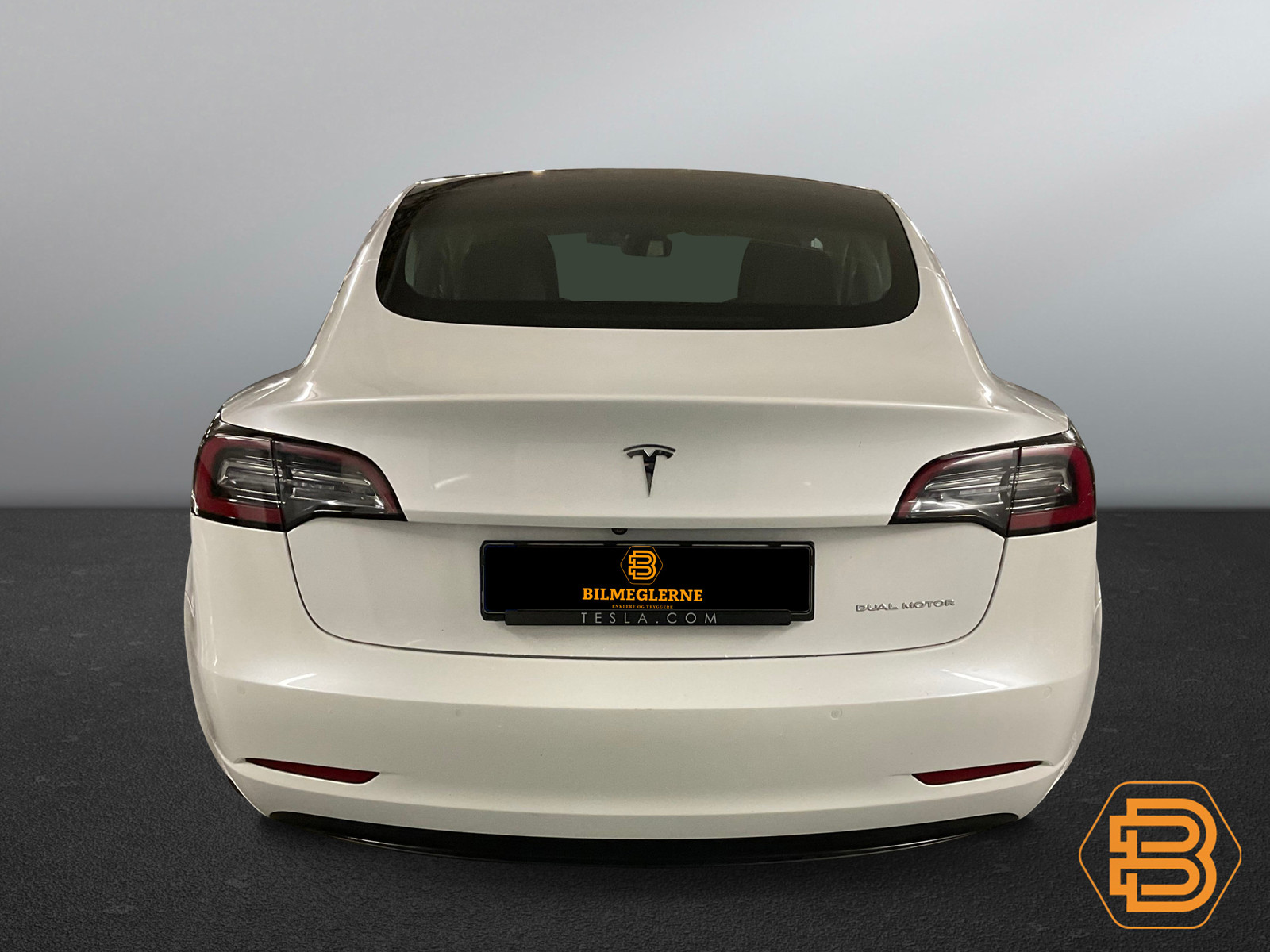 Tesla Model 3   image7