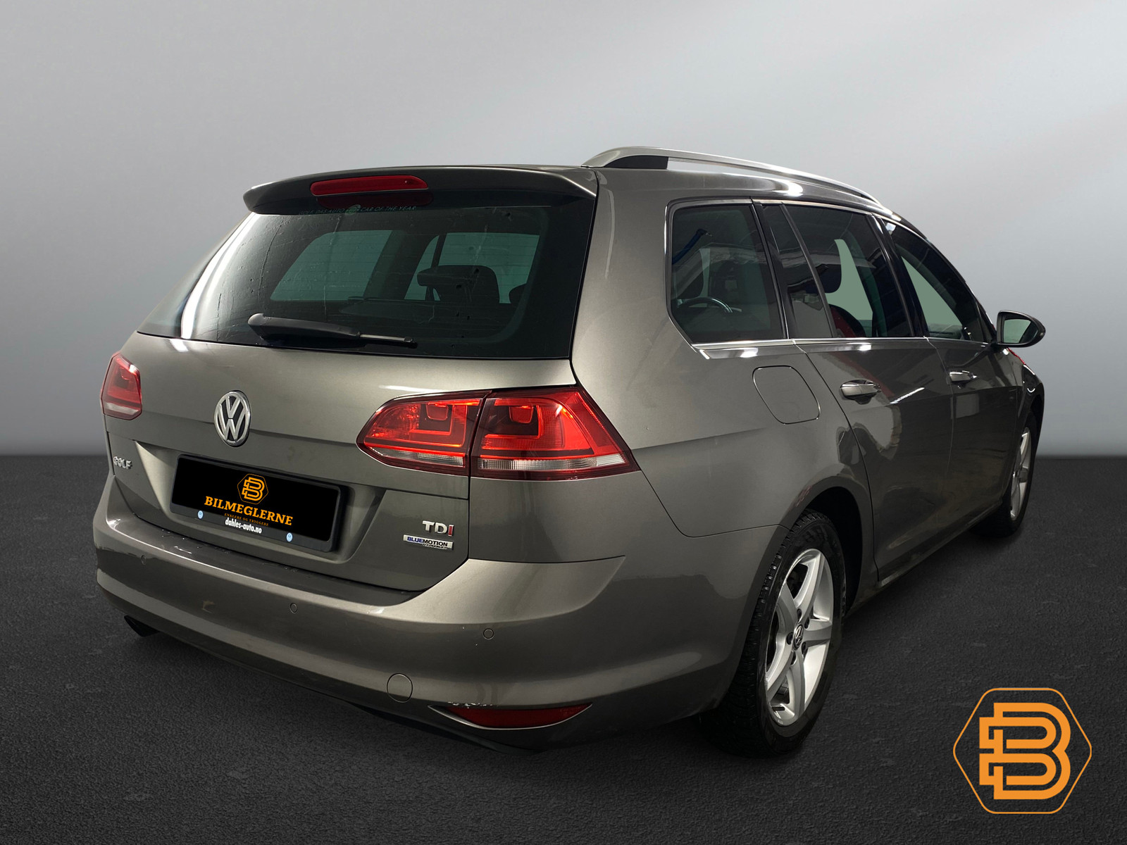 Volkswagen Golf   image8