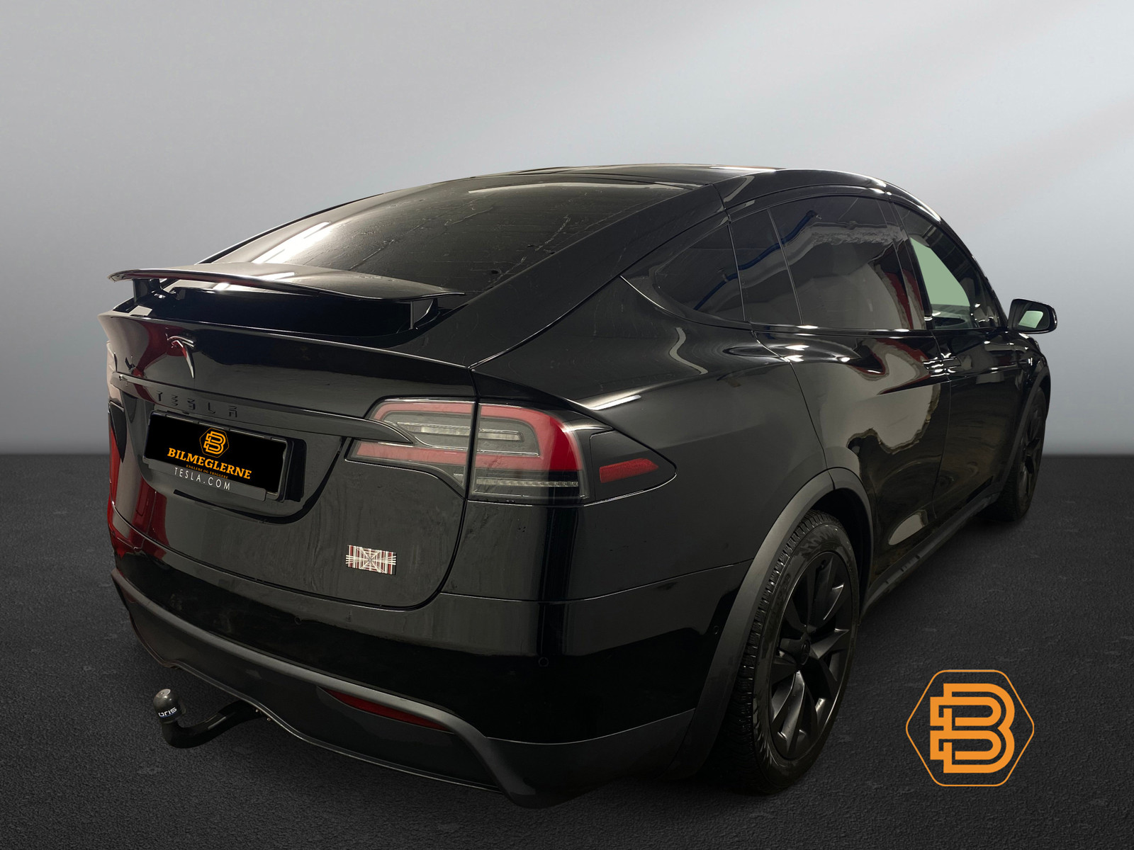 Tesla Model X   image8