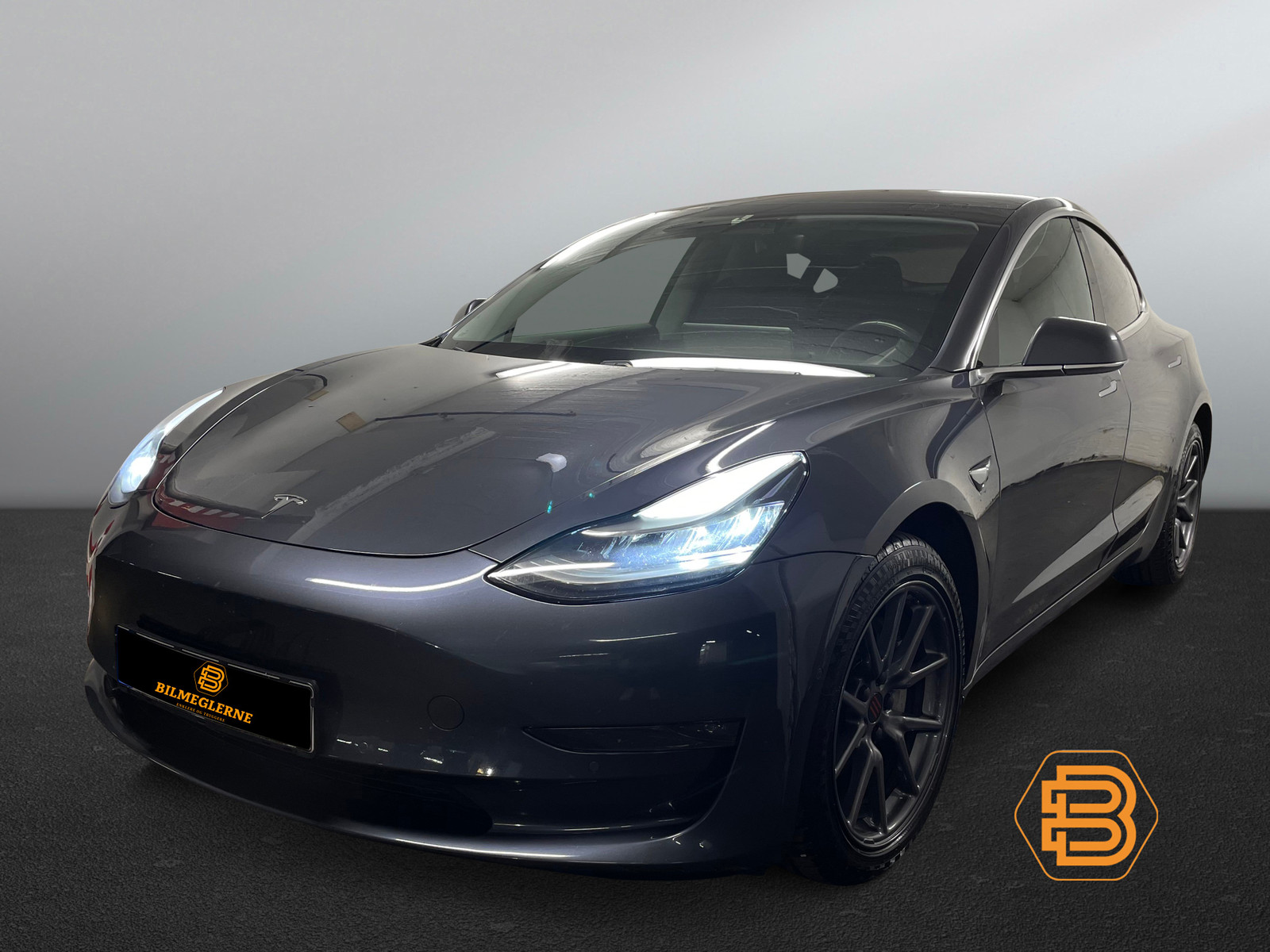 Tesla Model 3   image9