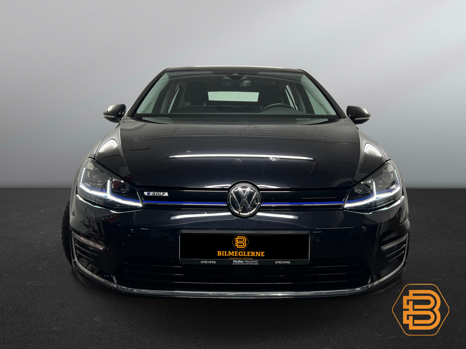 Volkswagen Golf   image9
