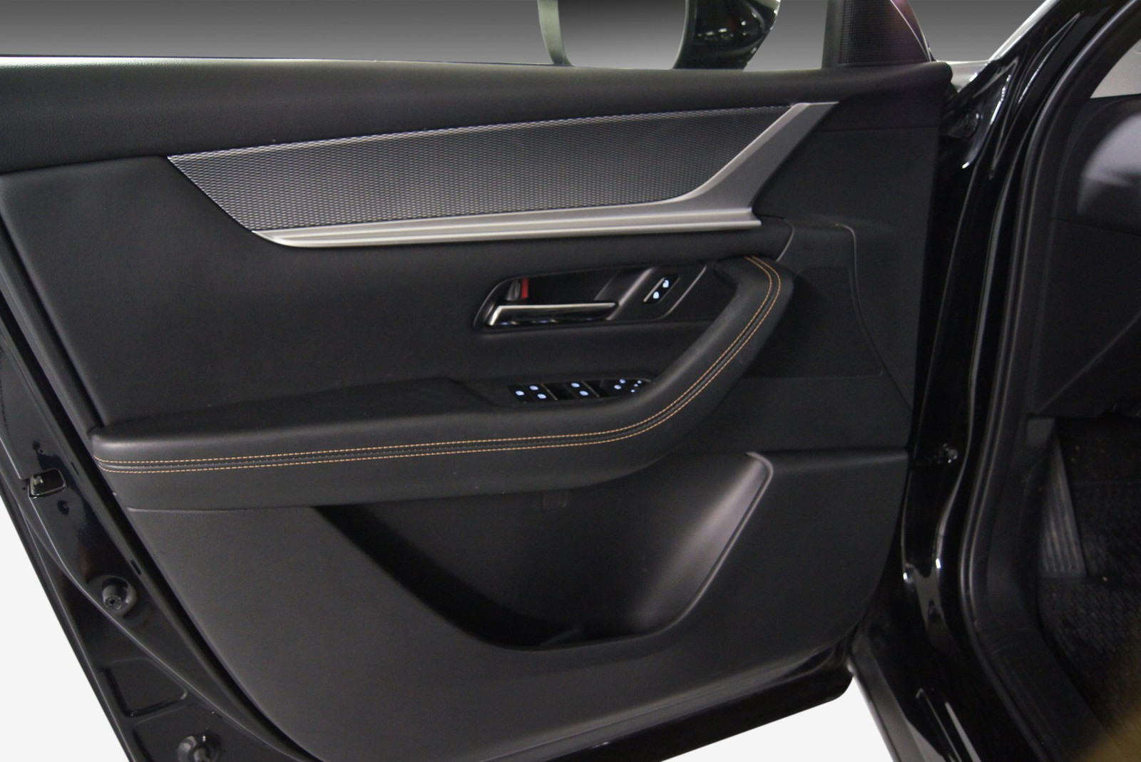 Mazda CX-60   image10