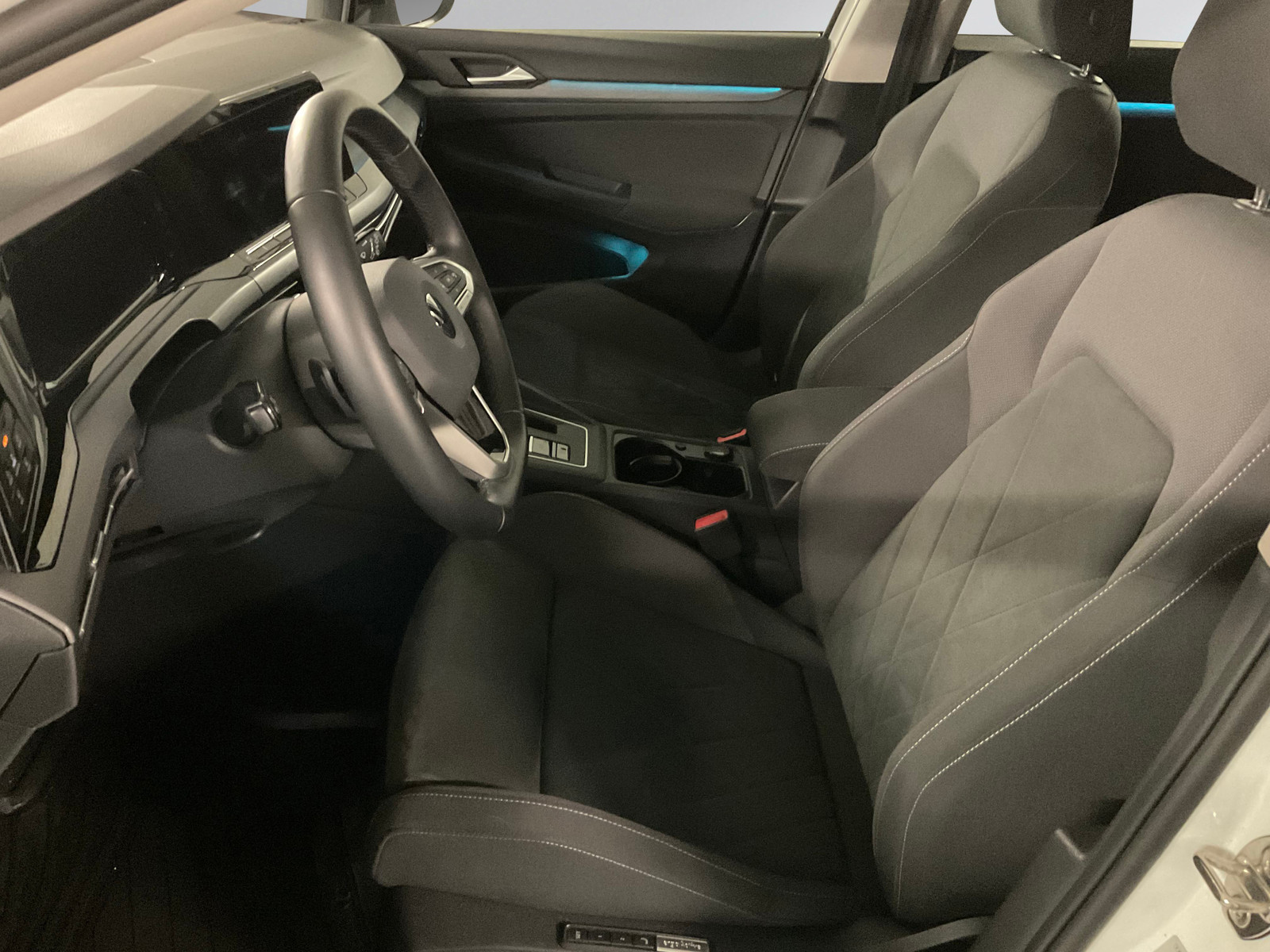 Volkswagen Golf   image10