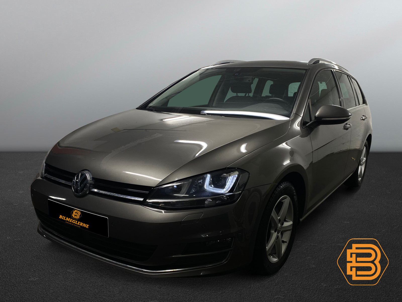 Volkswagen Golf   image11