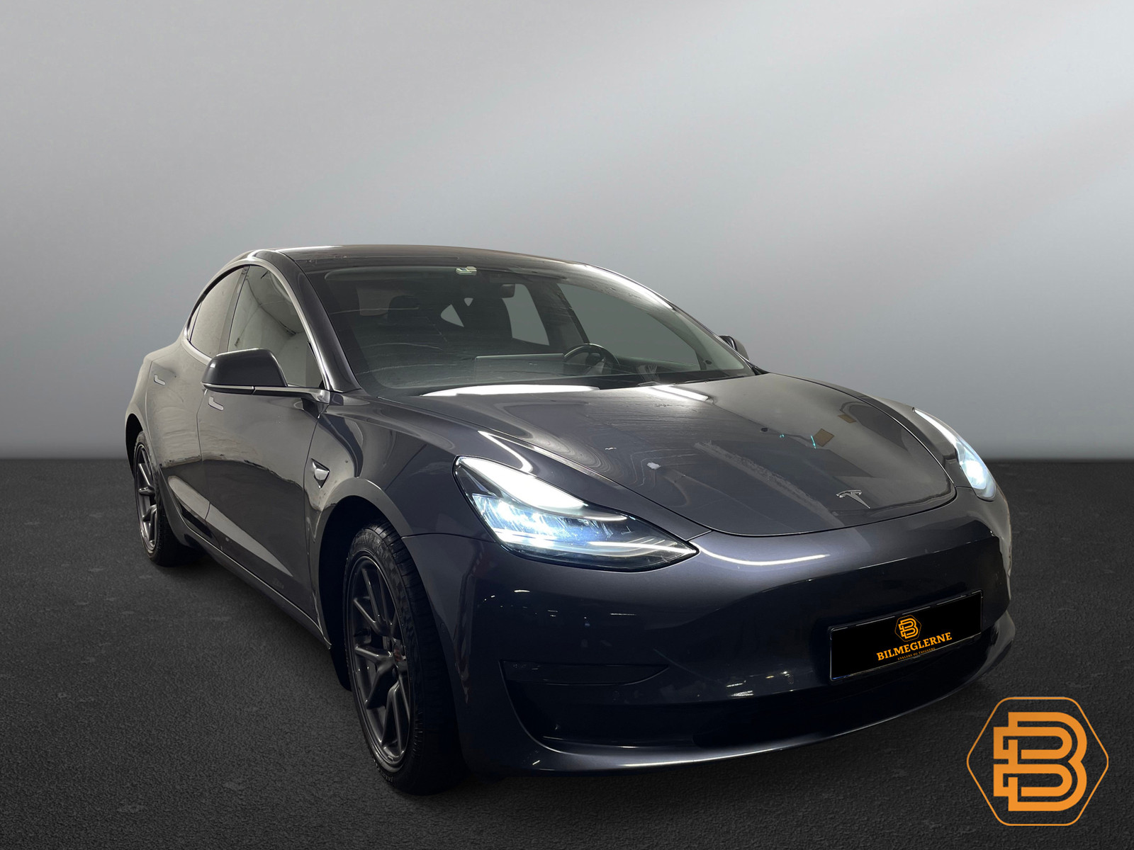 Tesla Model 3   image11
