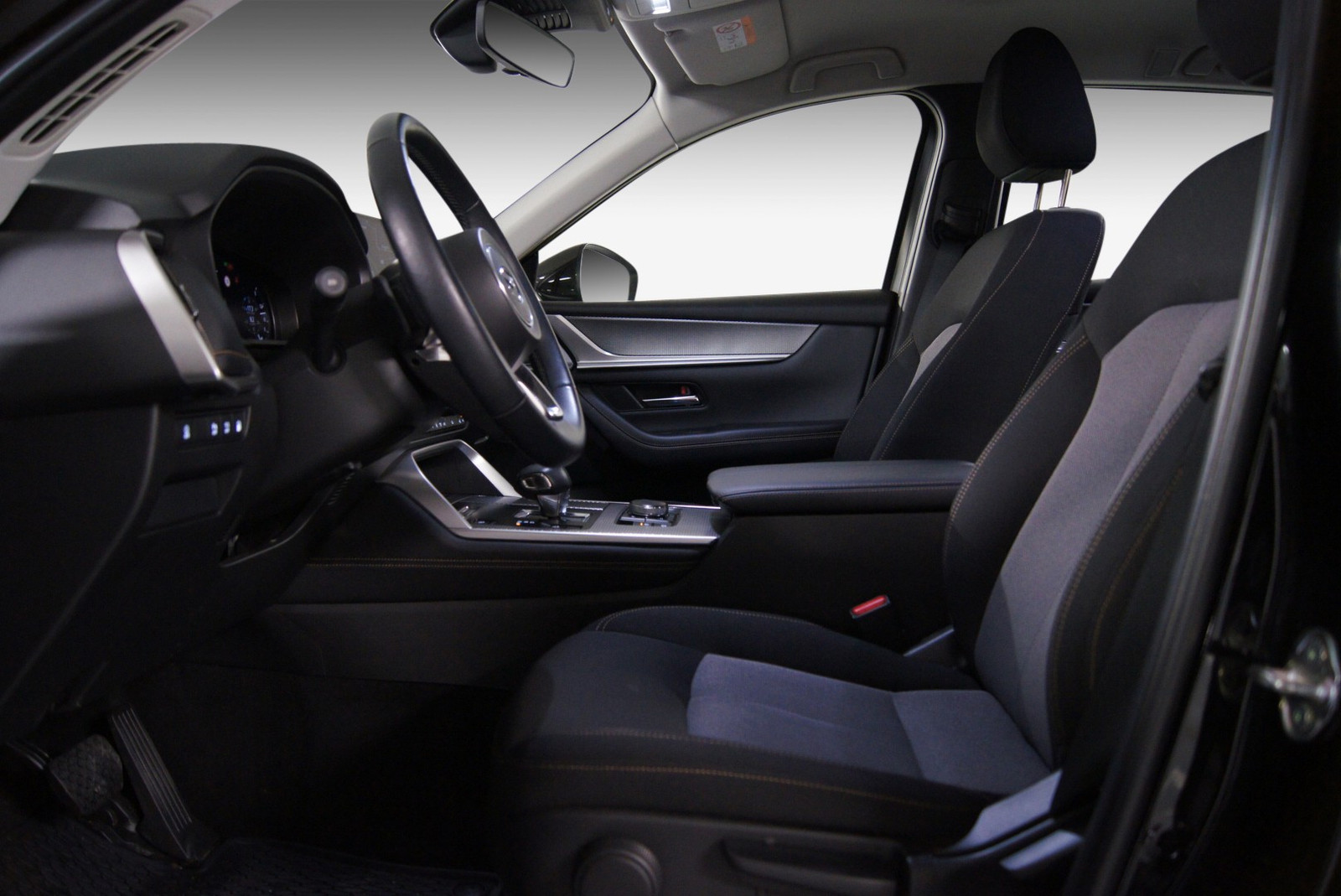 Mazda CX-60   image12
