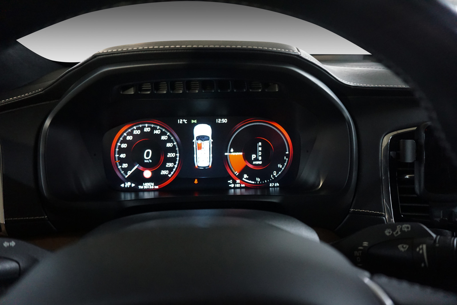Volvo XC90   image12