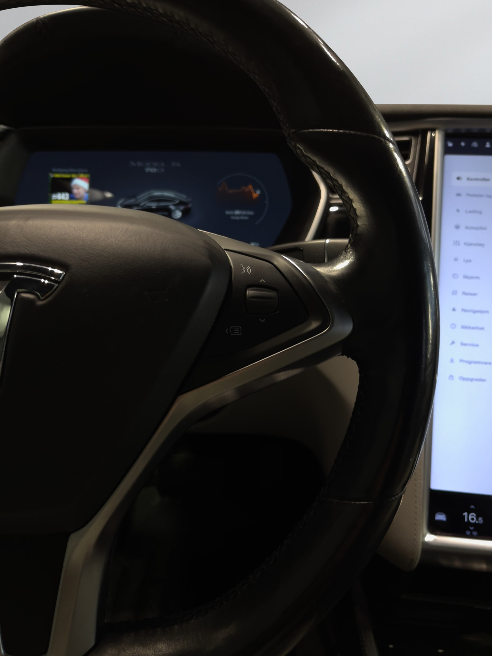 Tesla Model S   image12