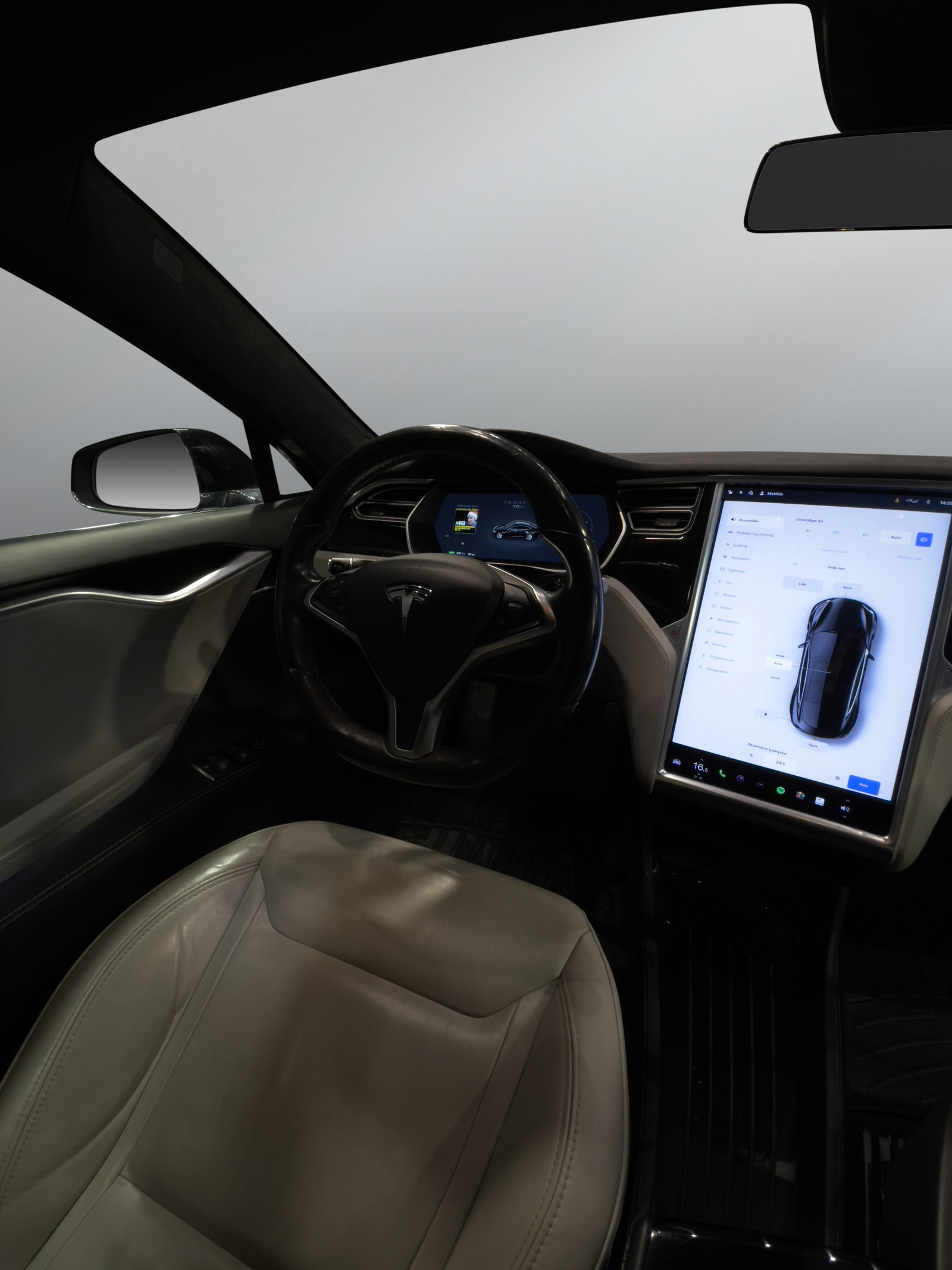 Tesla Model S   image13