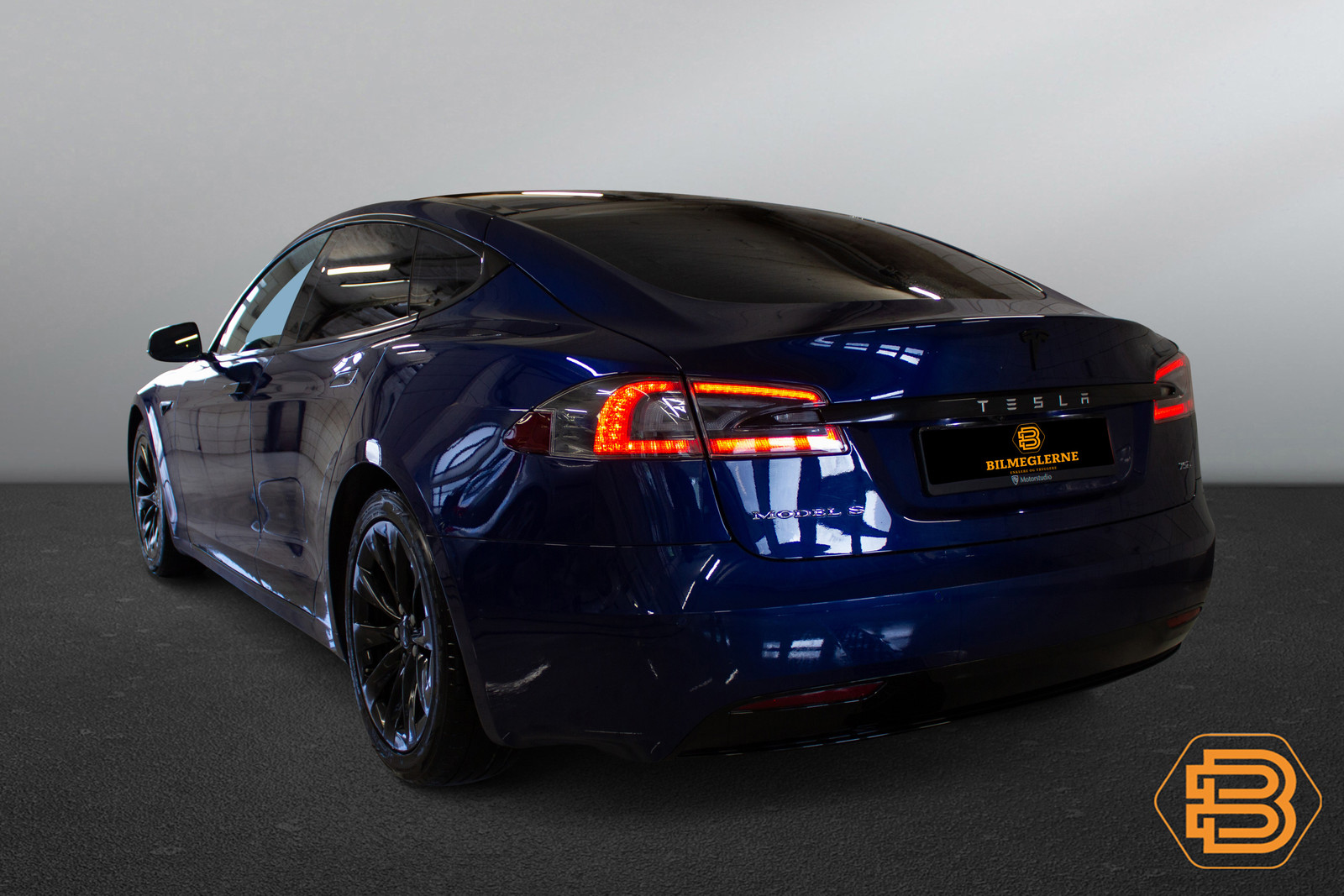 Tesla Model S   image13