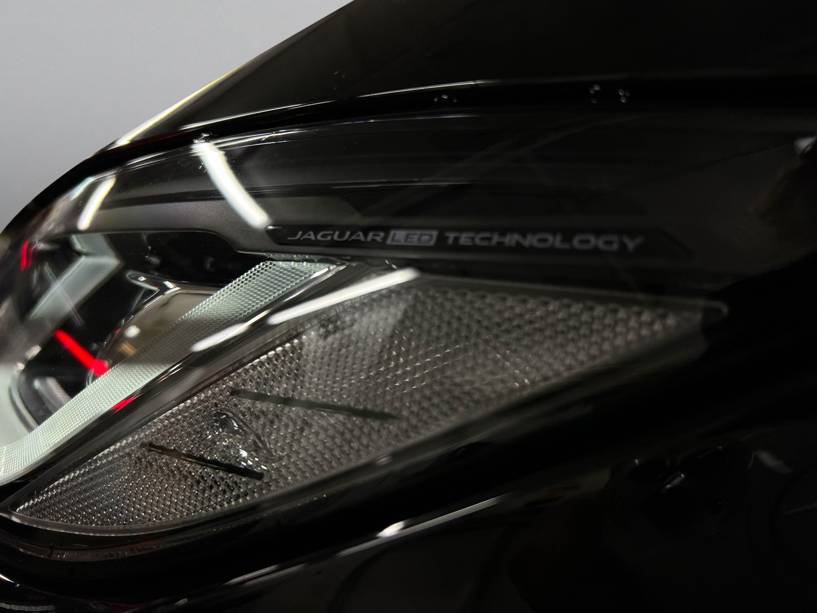 Jaguar I-PACE   image14