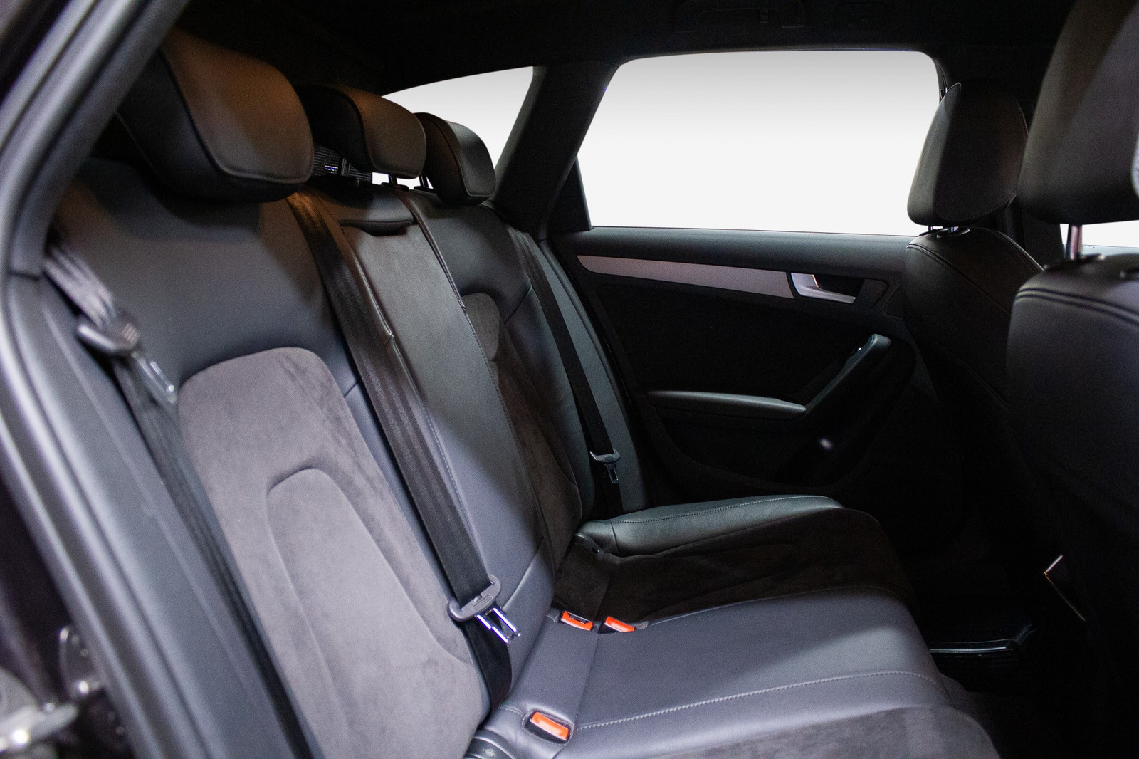 Audi A4 allroad   image14