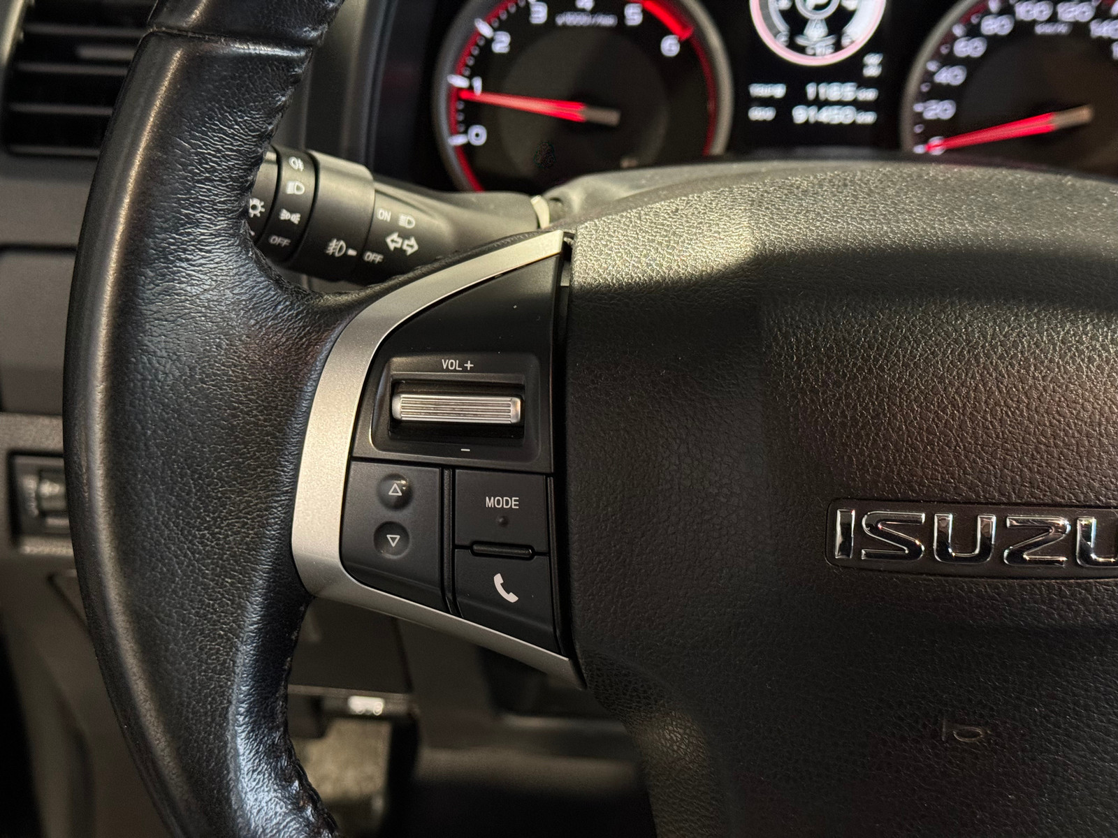 Isuzu D-max   image14