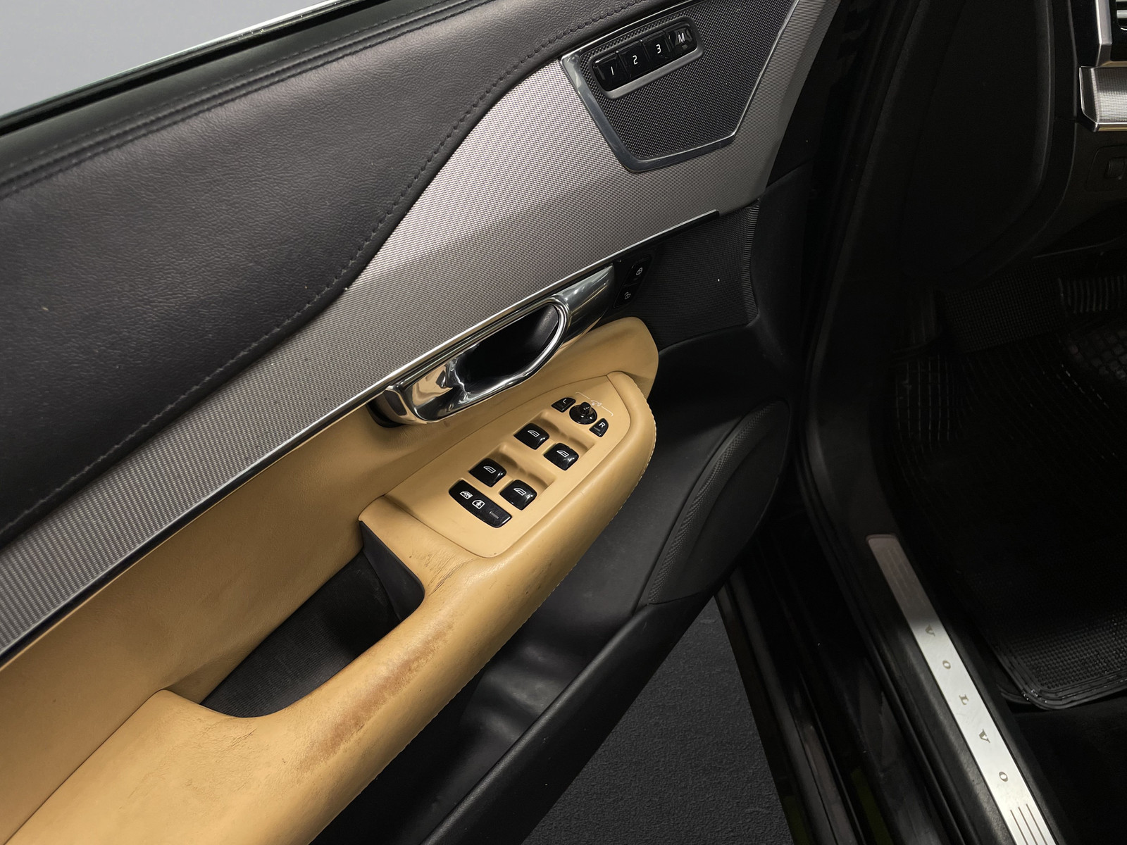 Volvo XC90   image15