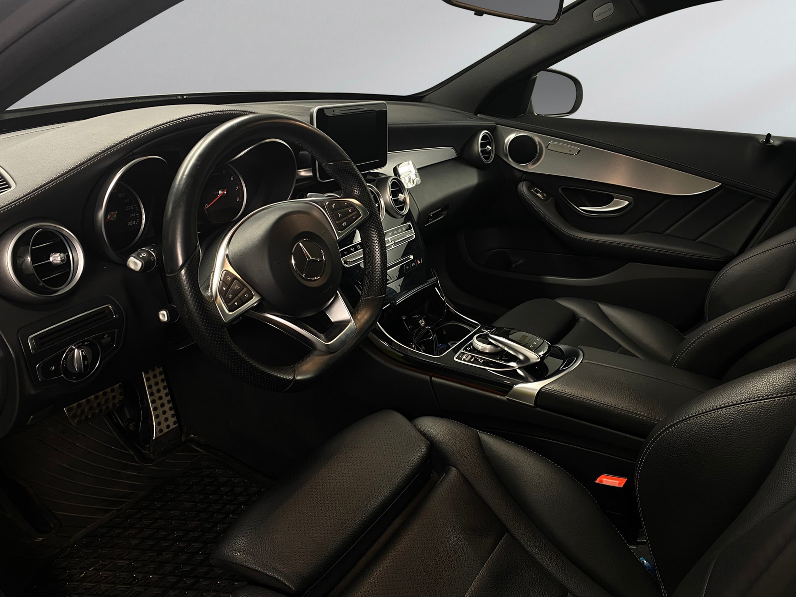 Mercedes-Benz C-Klasse   image15