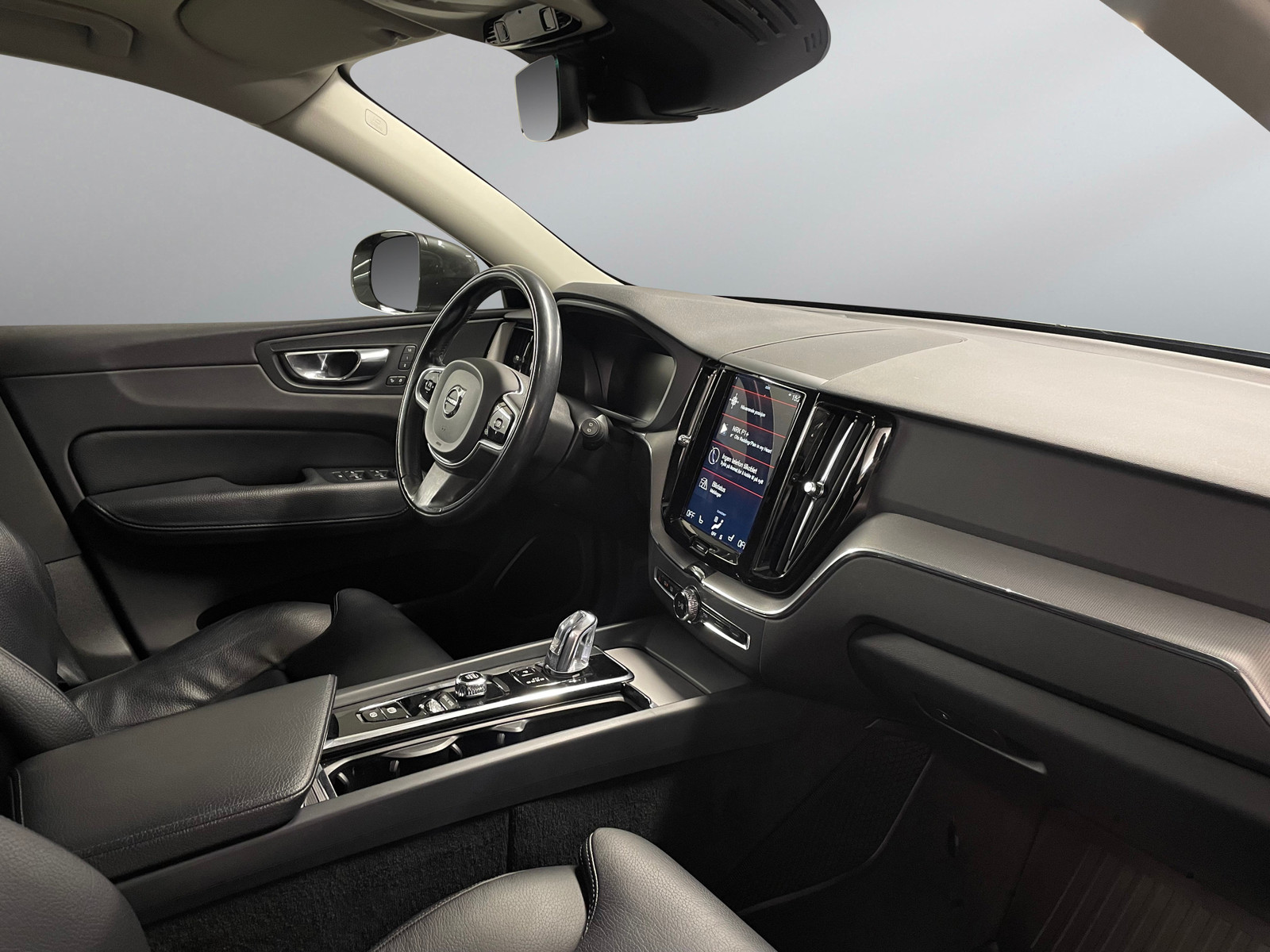 Volvo XC 60   image16