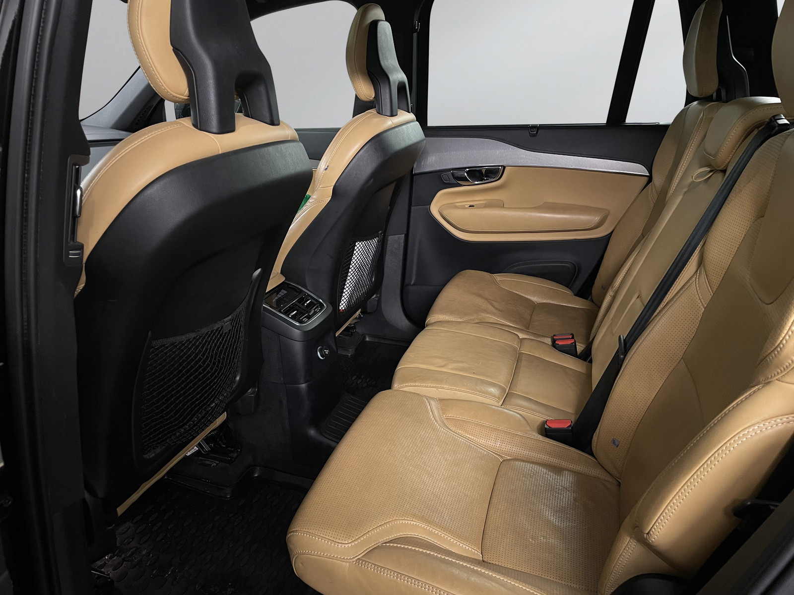 Volvo XC90   image16