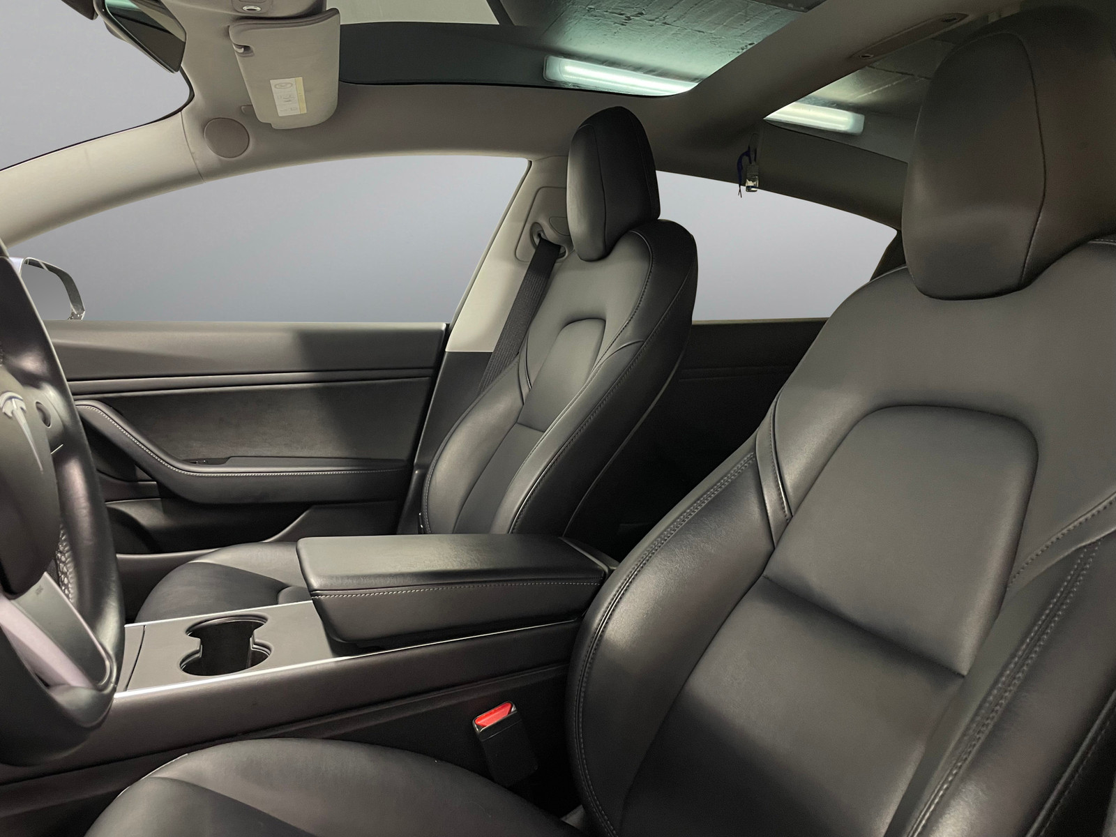 Tesla Model 3   image16