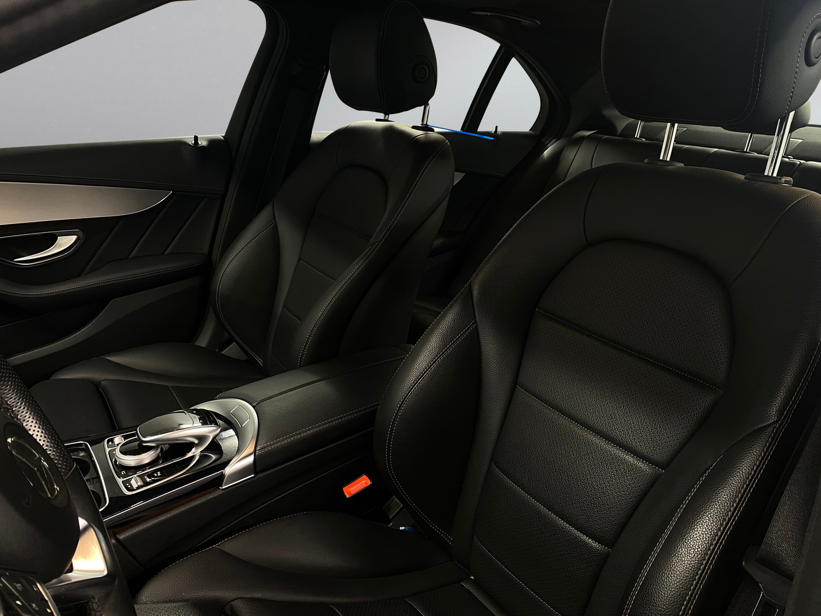 Mercedes-Benz C-Klasse   image16