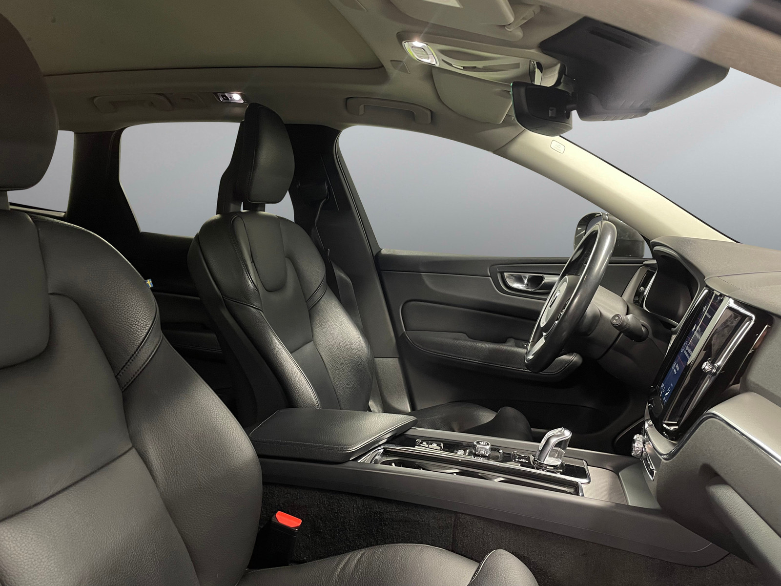 Volvo XC 60   image17