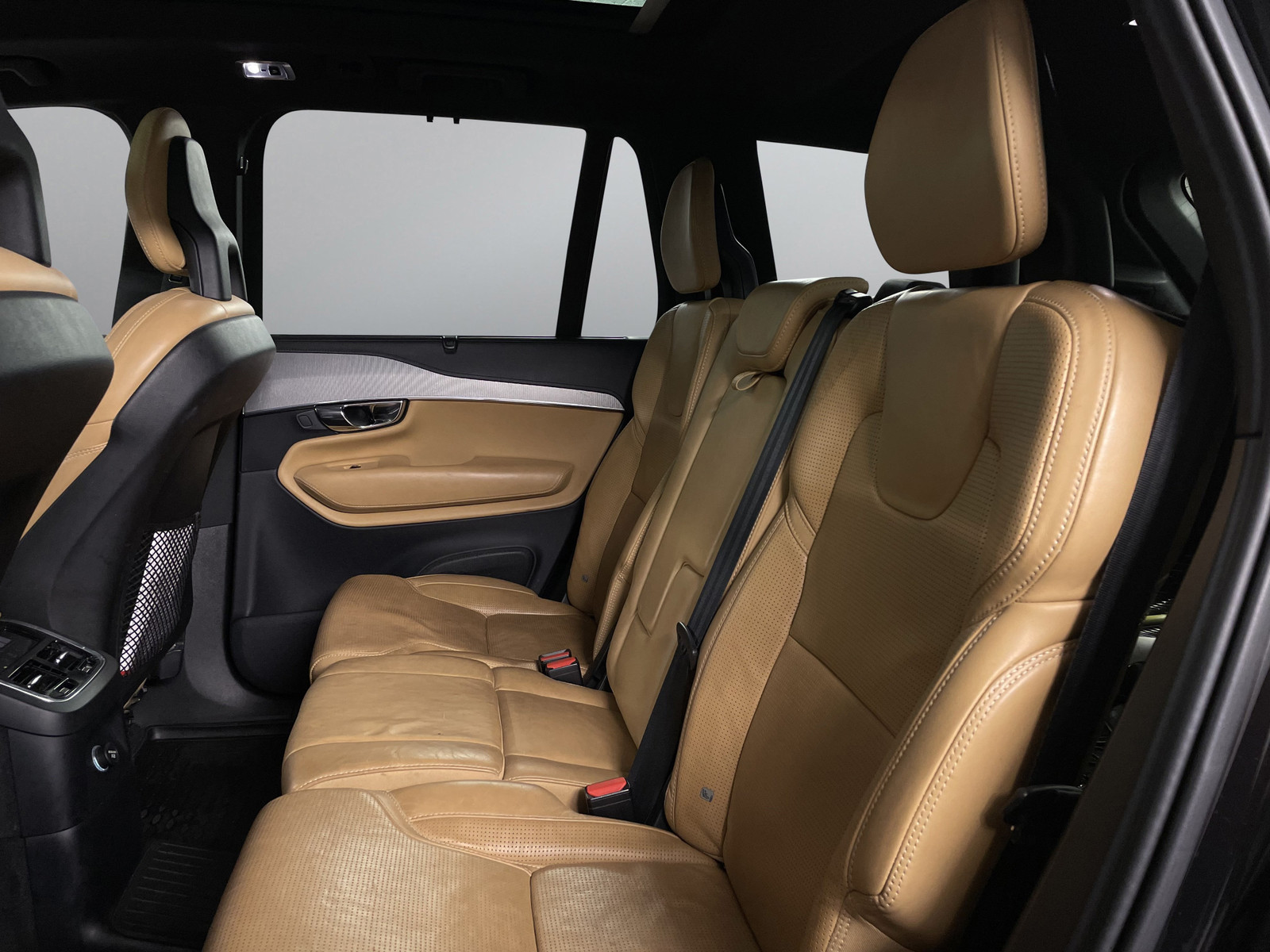 Volvo XC90   image17