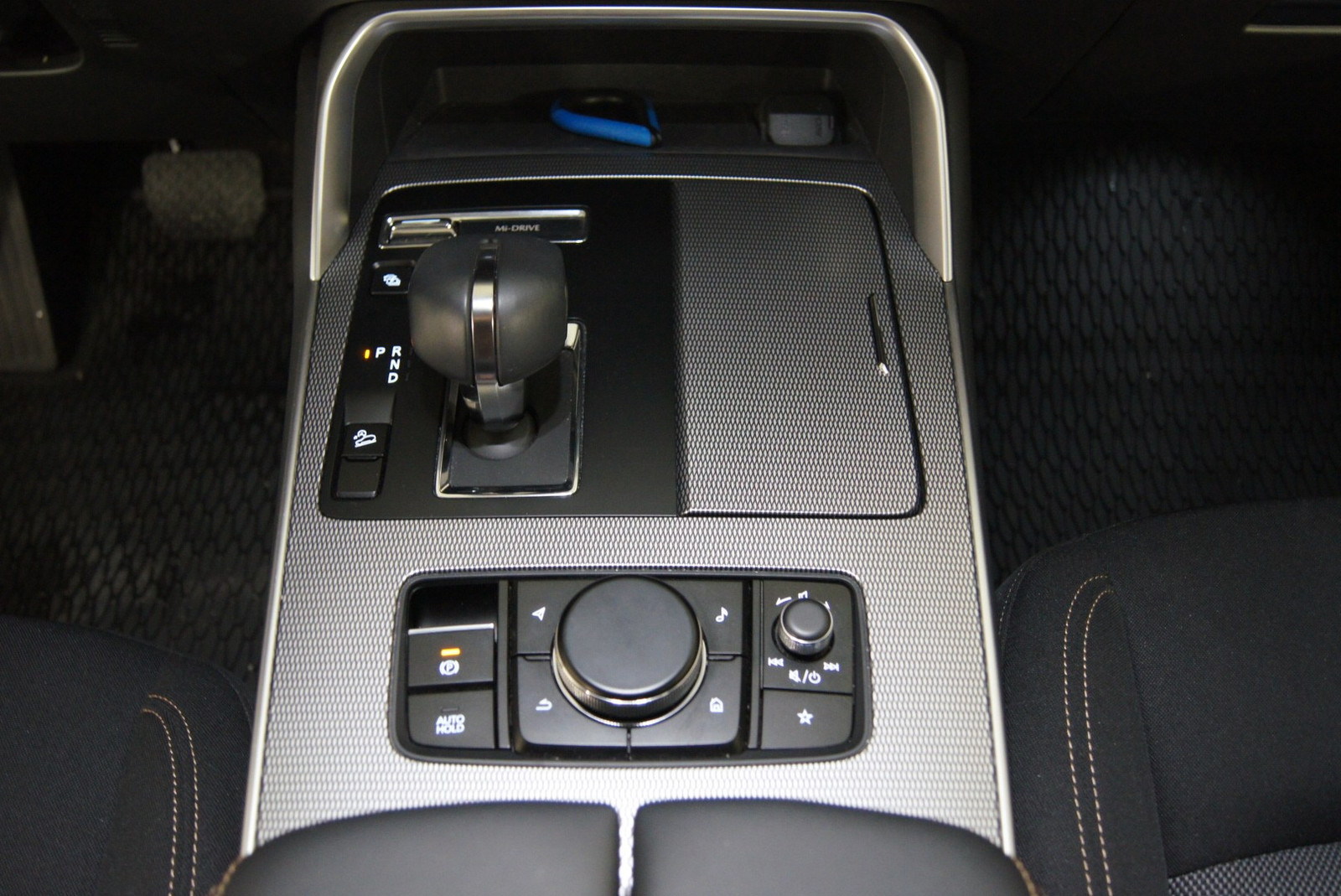 Mazda CX-60   image17