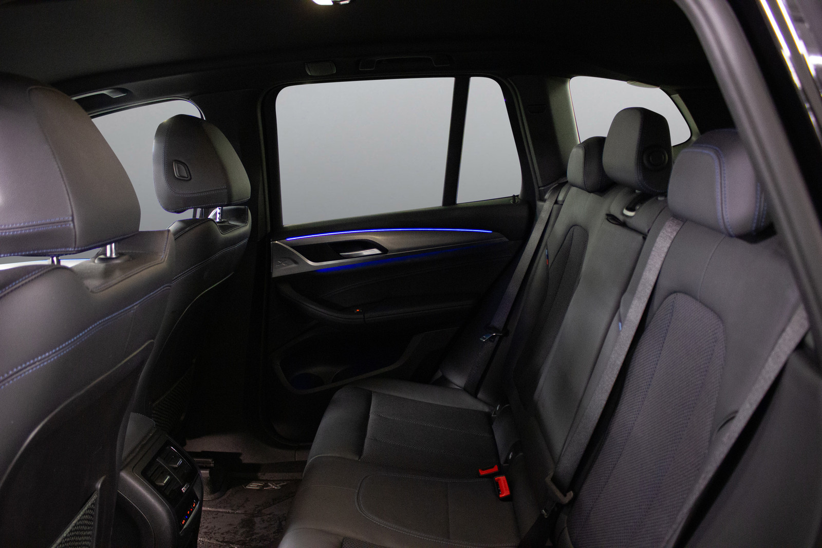 BMW X3   image17