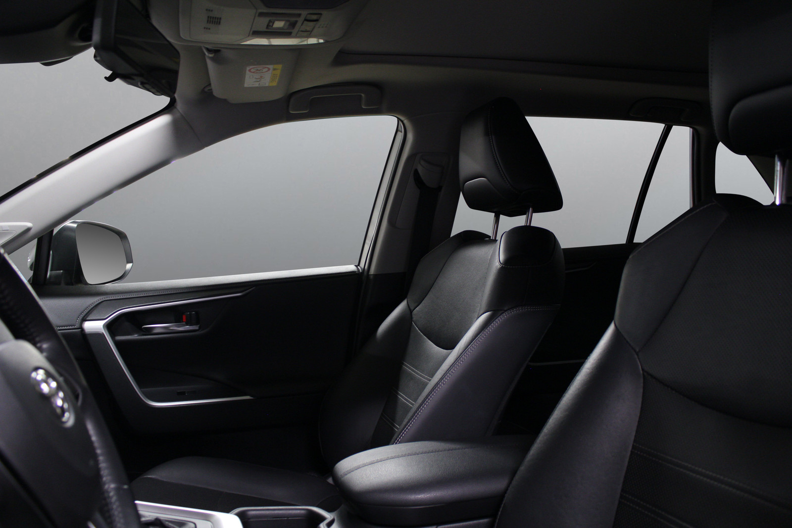 Toyota RAV4   image17