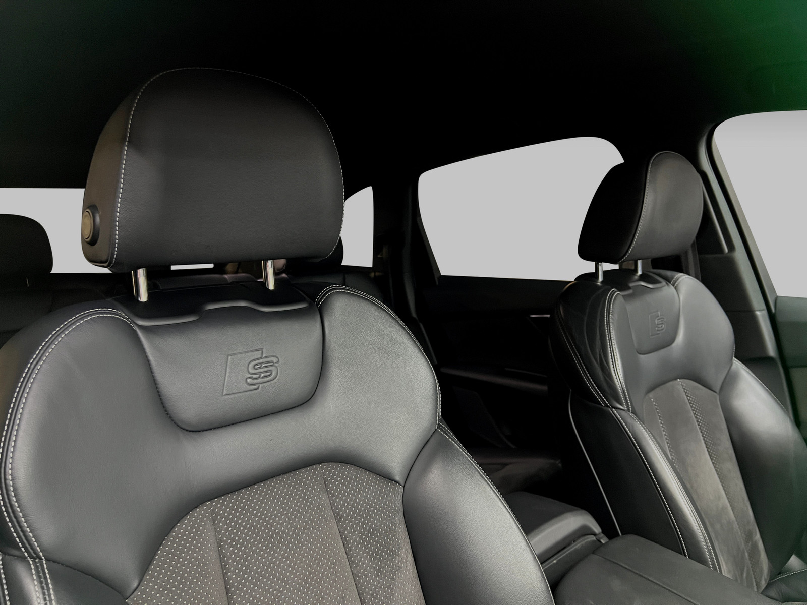 AUDI Q7 E TRON S-Line   image17