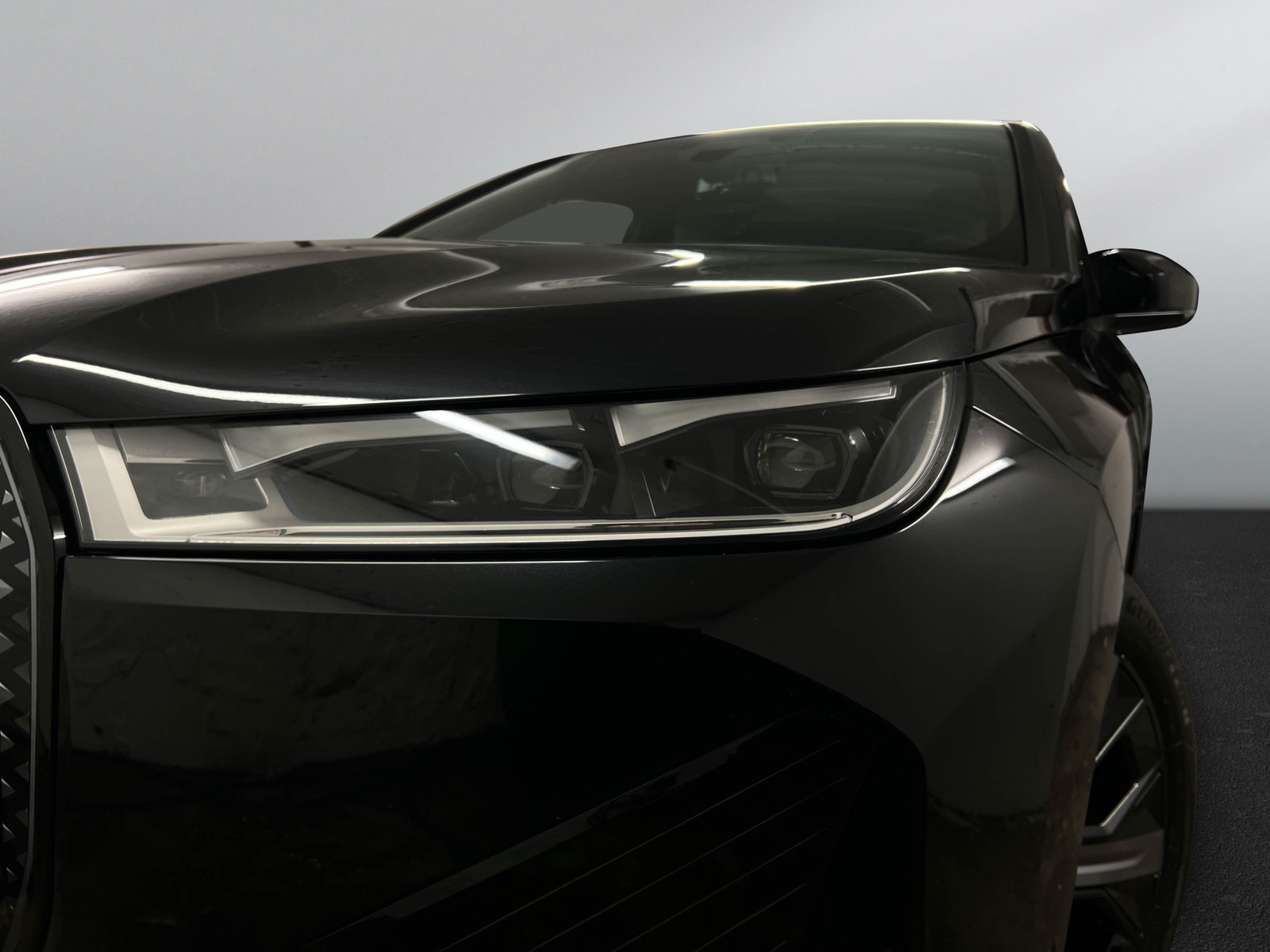 BMW iX xDrive 50   image18