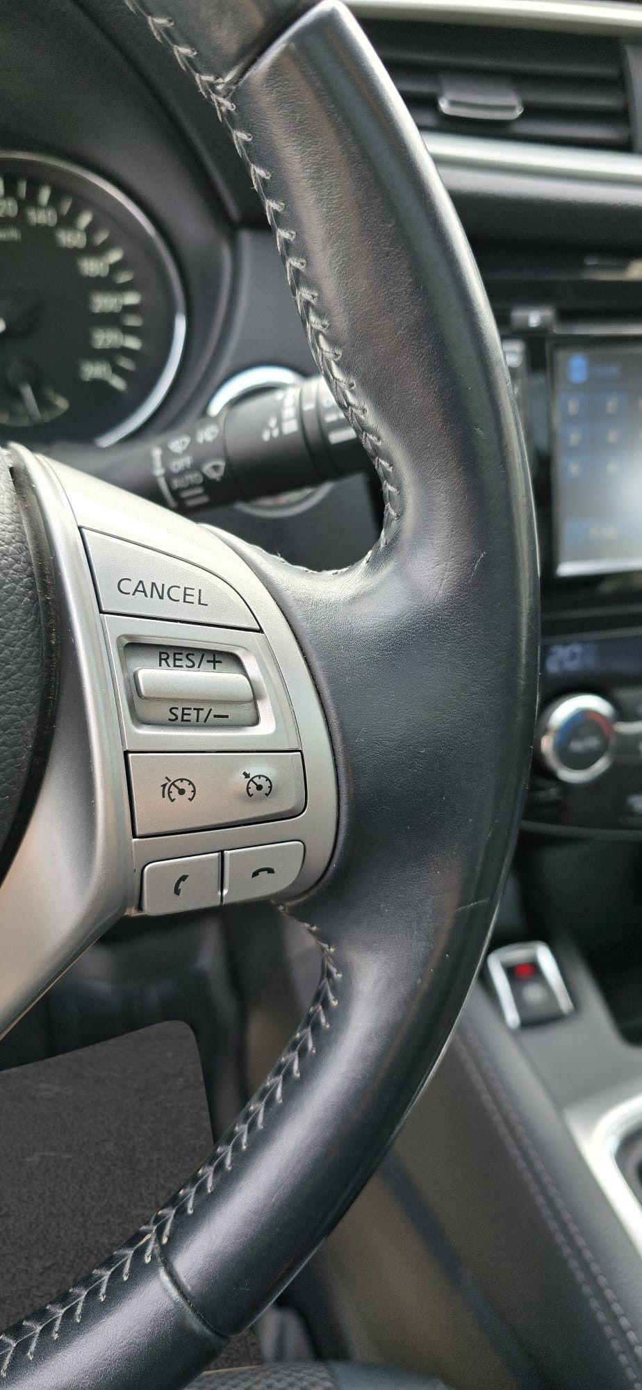 Nissan Qashqai   image18