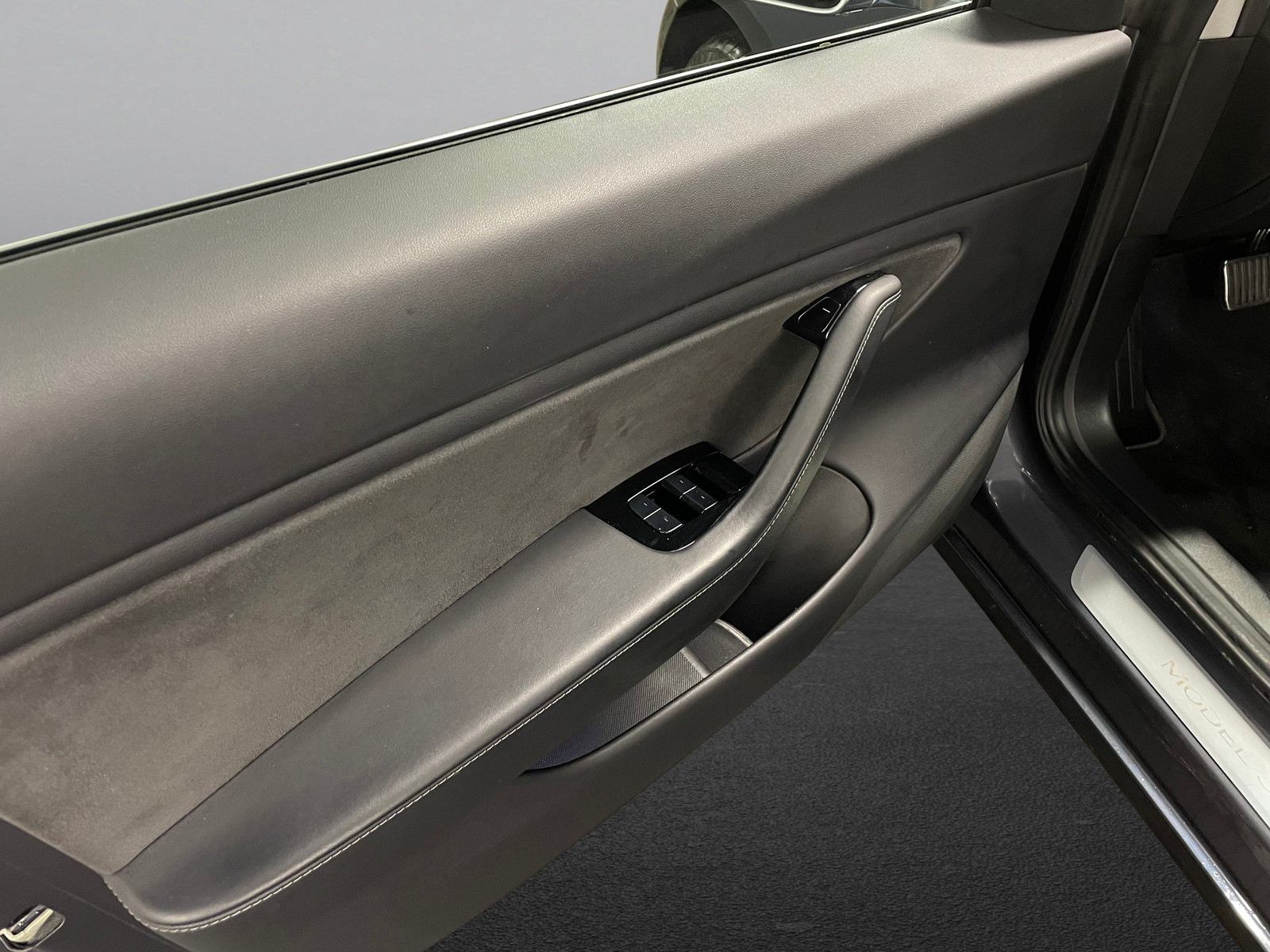 Tesla Model 3   image18