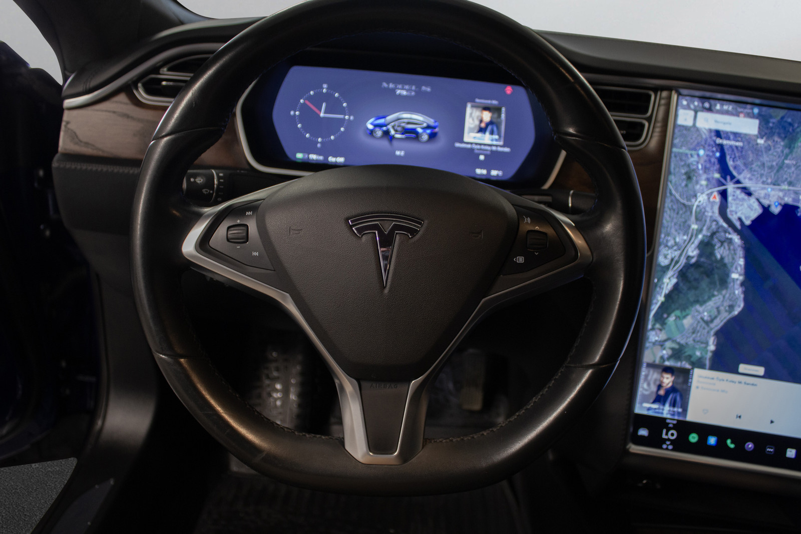 Tesla Model S   image18