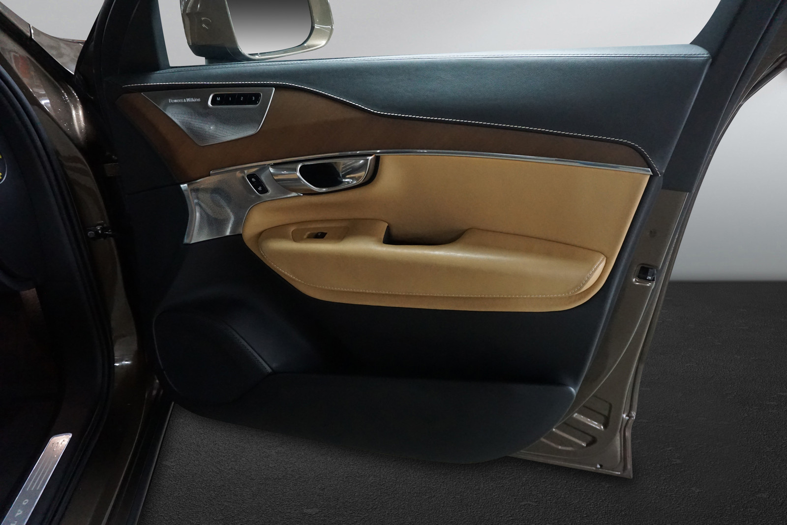 Volvo XC90   image19
